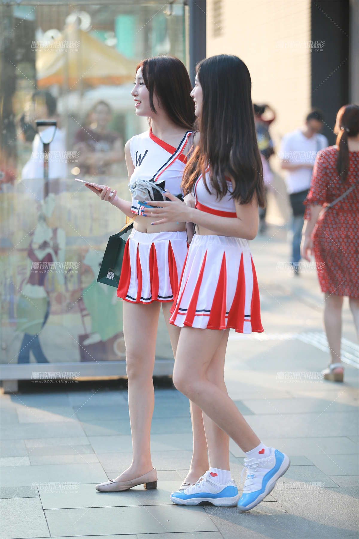 图片[2]-飘逸的长腿-日更街拍