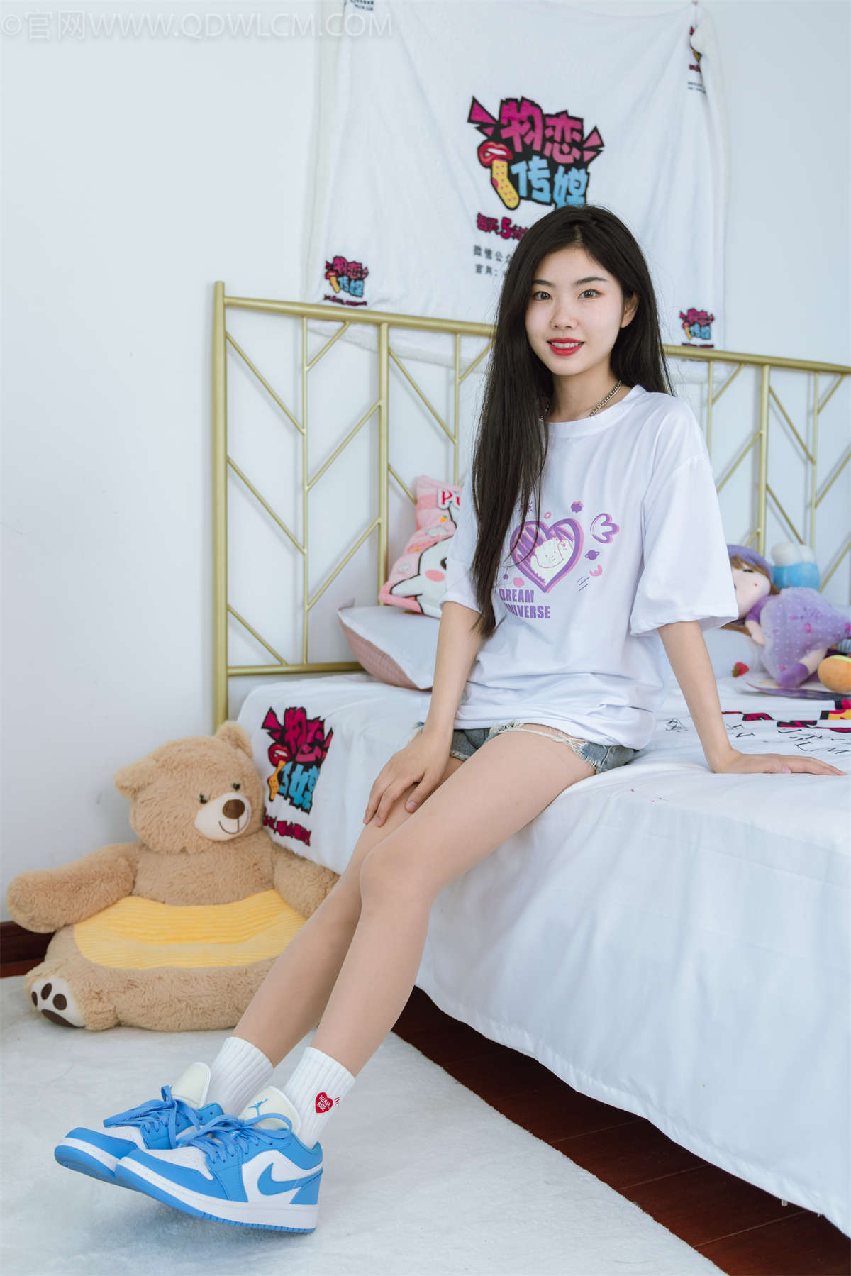 物恋传媒 NO.1146 米米-不同的你-日更街拍