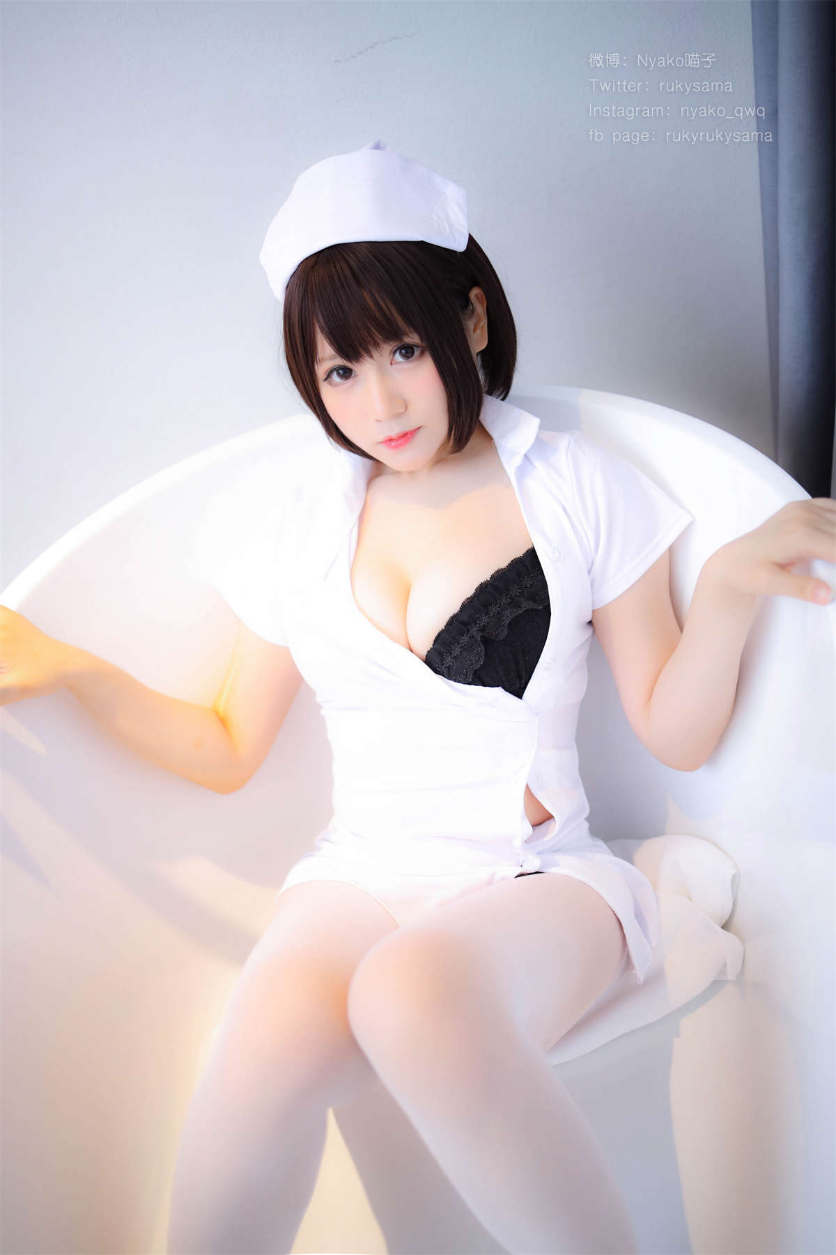 Nyako喵子 NO.003 护士服-日更街拍