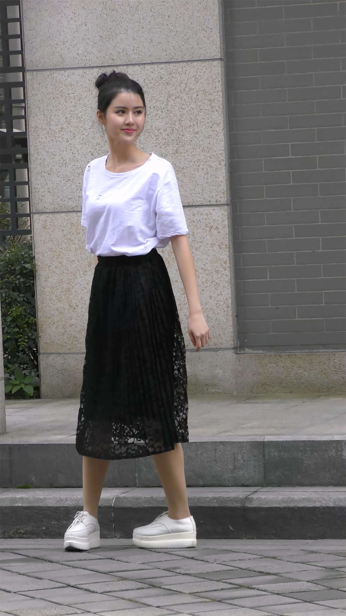 图片[2]-气质模特MM清纯的诱惑-日更街拍