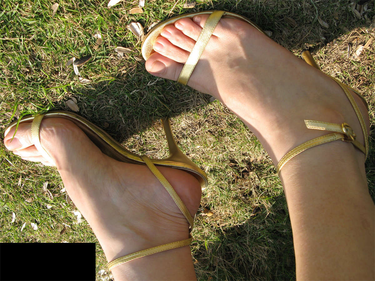 图片[2]-Fannie芬妮美足园NO.234 冬日暖阳高跟（2）-日更街拍