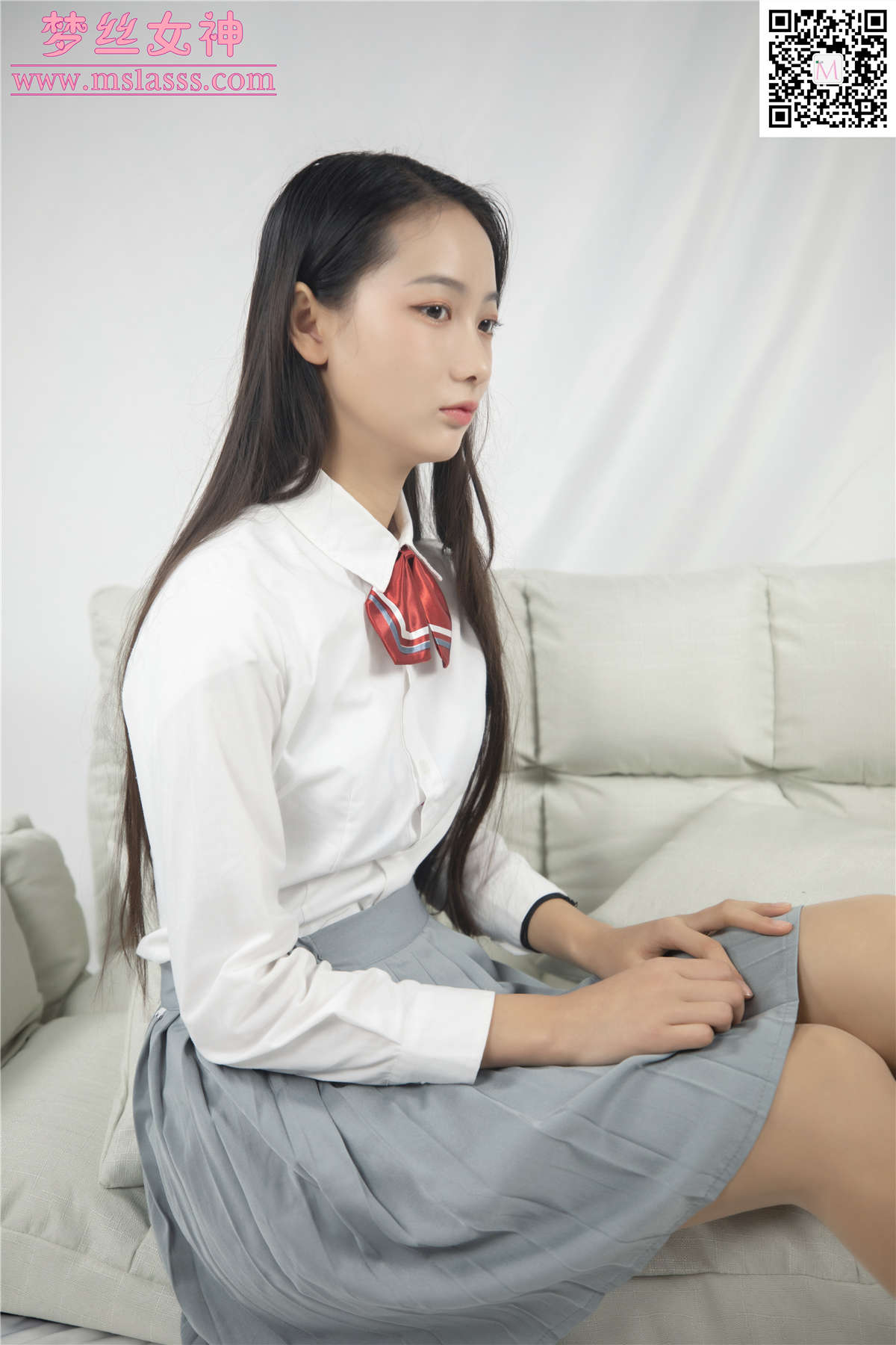 图片[2]-2020.01.22 小迟 小JK的大长腿-日更街拍