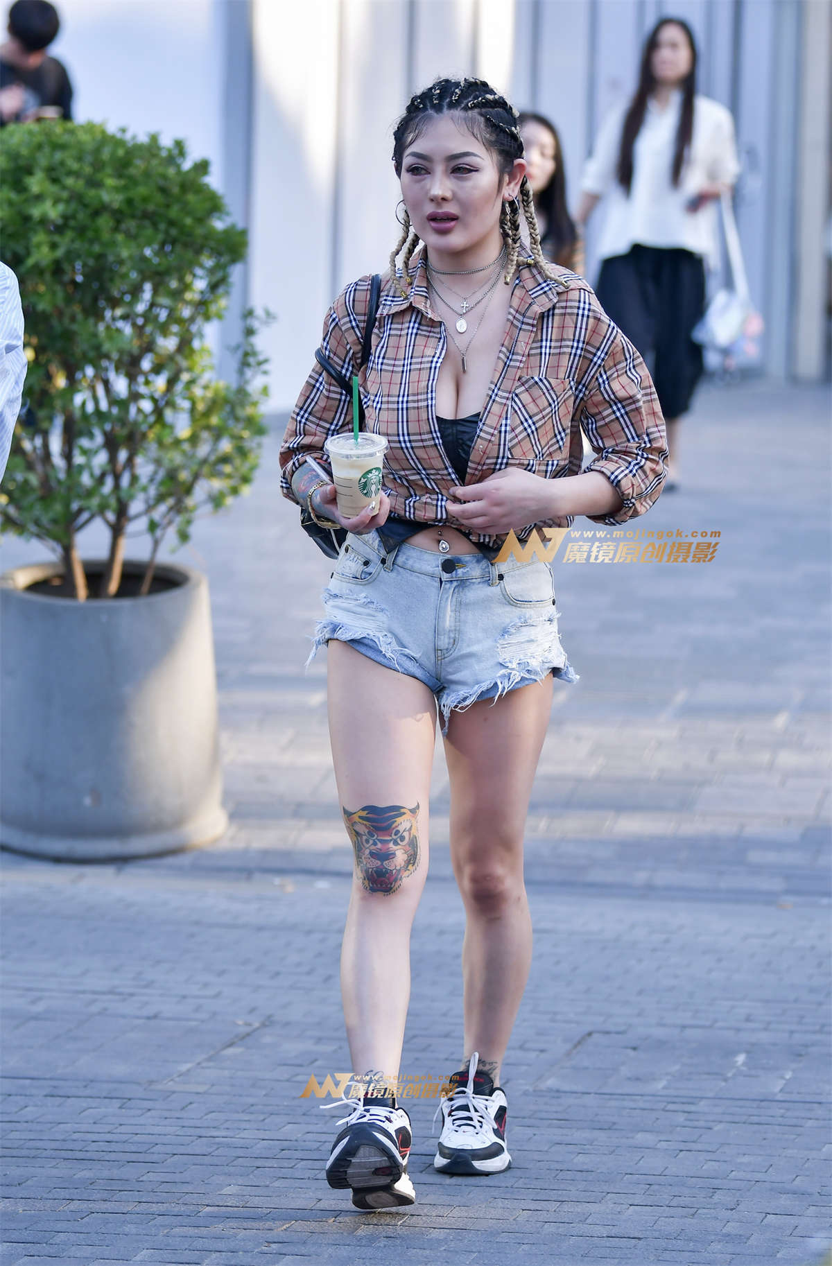 胸美臀美性感魅力-日更街拍