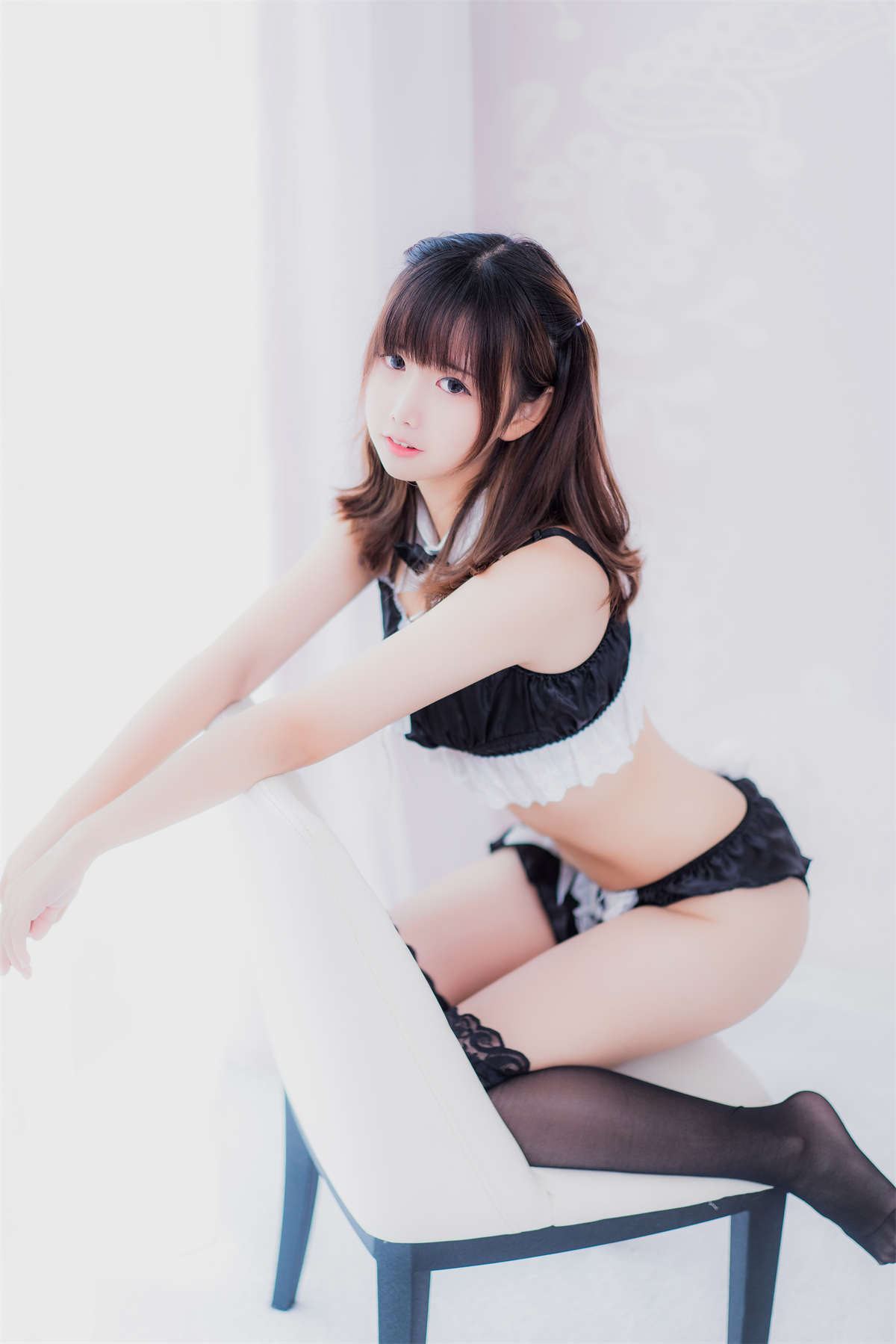 面饼仙儿 NO.004 黑丝女仆私房-日更街拍