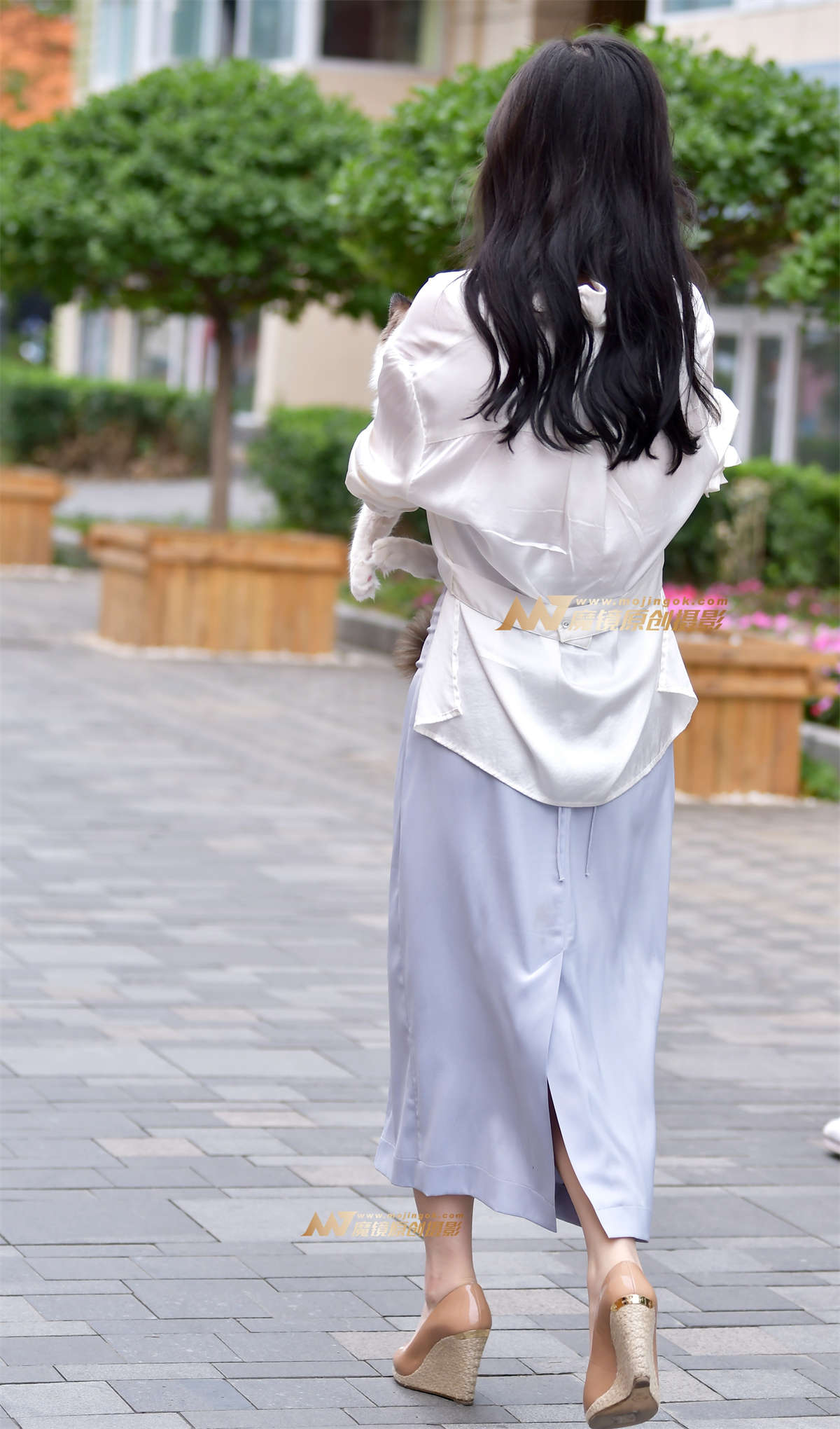 图片[2]-左手倒影赛帖：大气唯美的美女与她可爱的宠猫猫-日更街拍