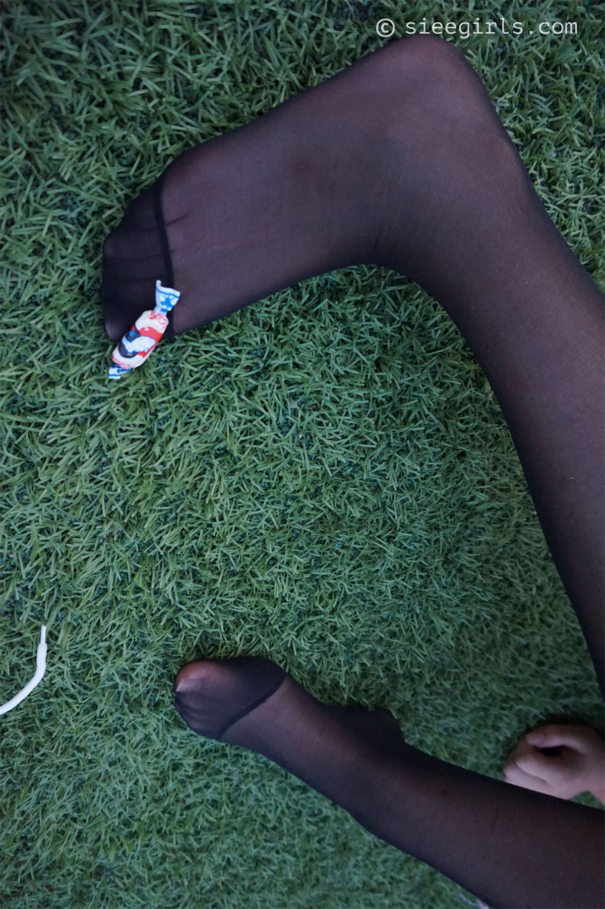 图片[2]-SIEE丝意新刊 NO.007 曦曦 最美的青春-日更街拍