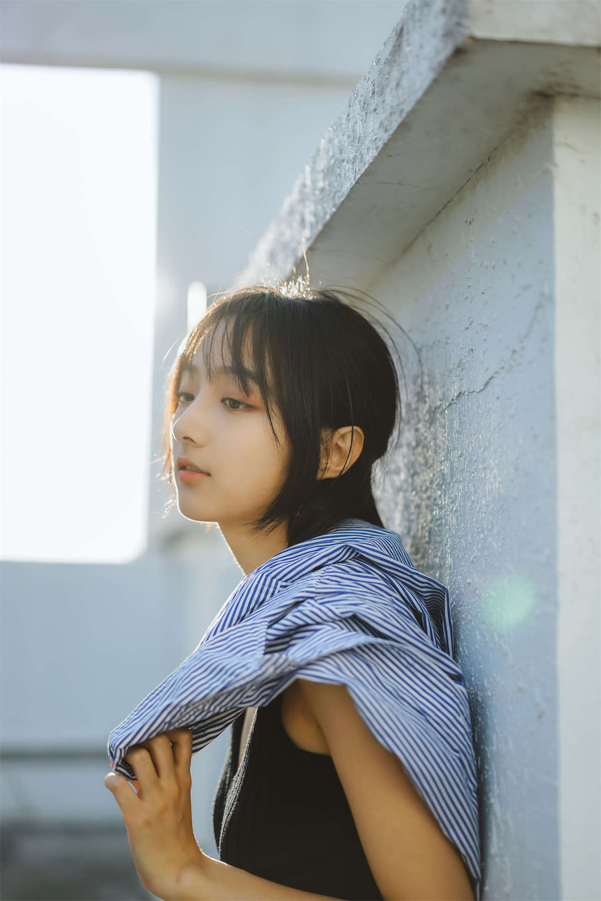 YITUYU艺图语 2022.05.17 天台的风 戴黎婷-日更街拍