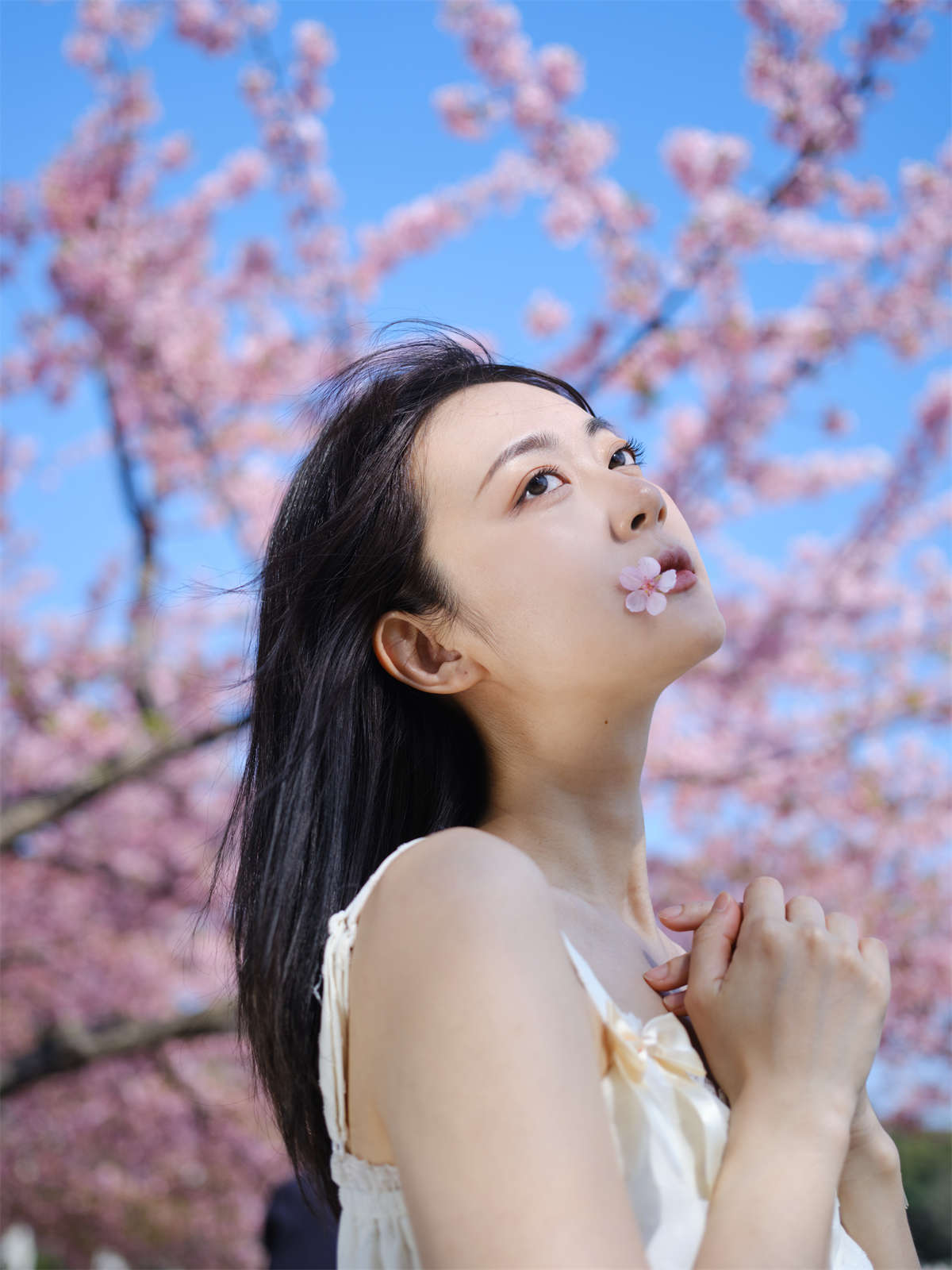 图片[2]-YITUYU艺图语 2022.05.07 白裙 飞鸟咕咕--日更街拍