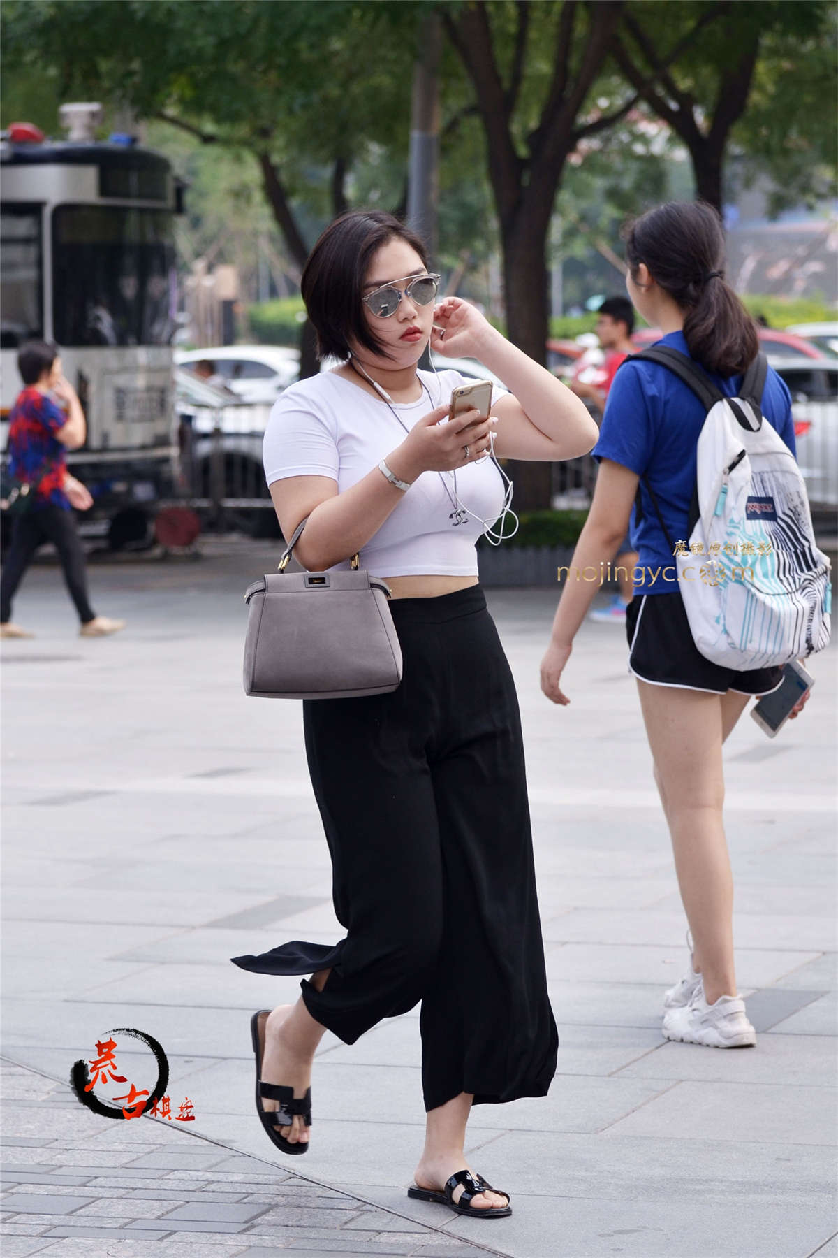 图片[2]-11-14 巨胸-日更街拍