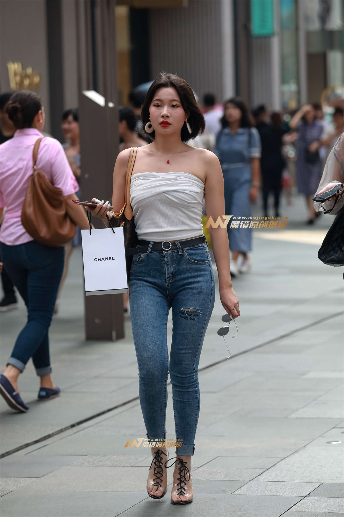 【凯恩赛帖】饱满紧牛女孩-日更街拍