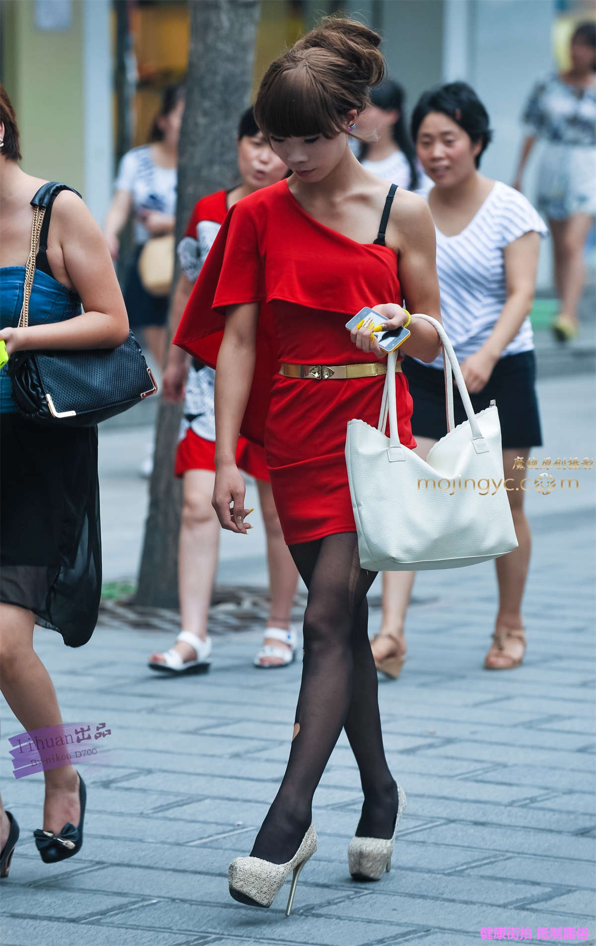 李欢原创-红裙，破洞丝袜（13P）-日更街拍