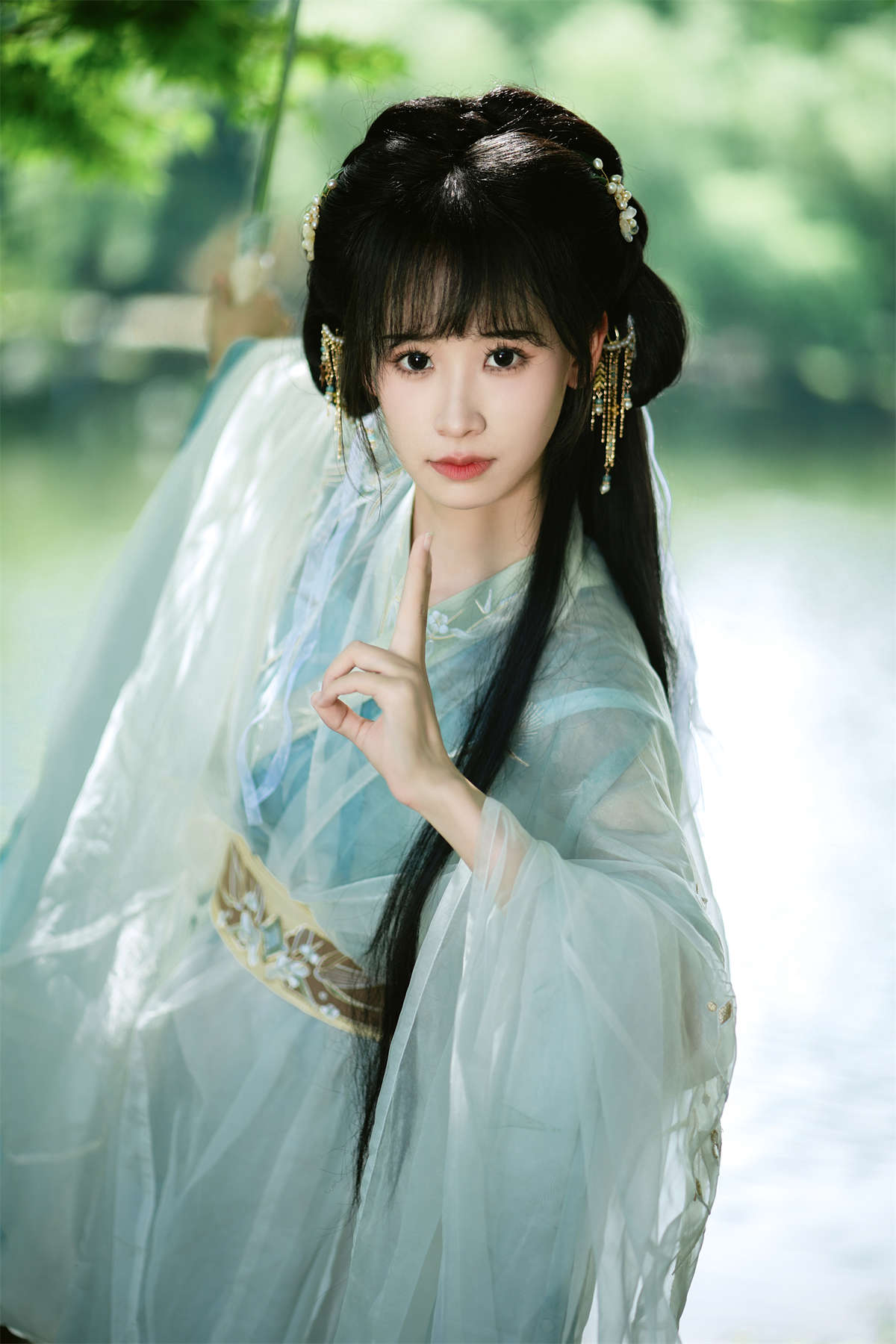 YITUYU艺图语 2025.01.22 小师妹 春娇-日更街拍