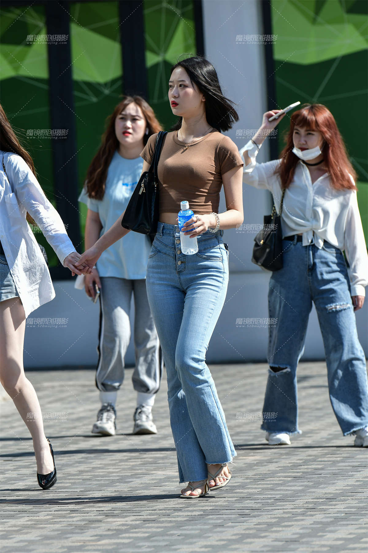 ★高挑气质牛仔裤美女-日更街拍