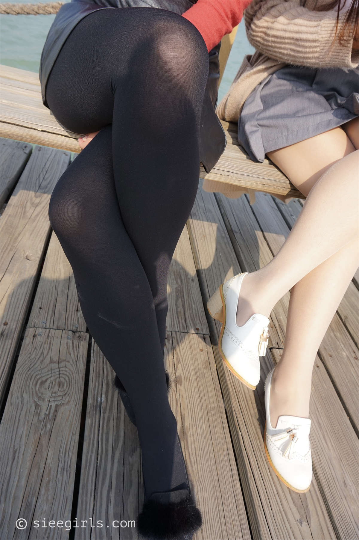 SIEE丝意新刊 NO.005 鱼鱼茹茹 颜色碰撞-日更街拍