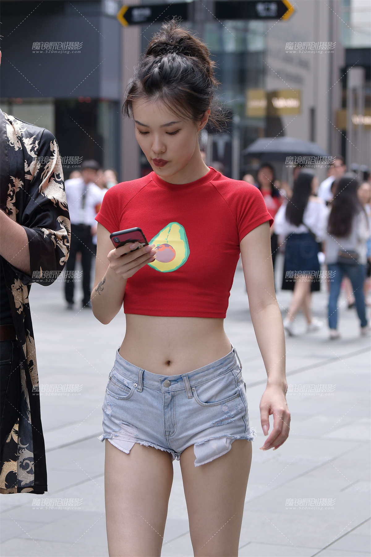 【视觉冲击赛贴】性感小蛮腰，小月牙，美眉-日更街拍