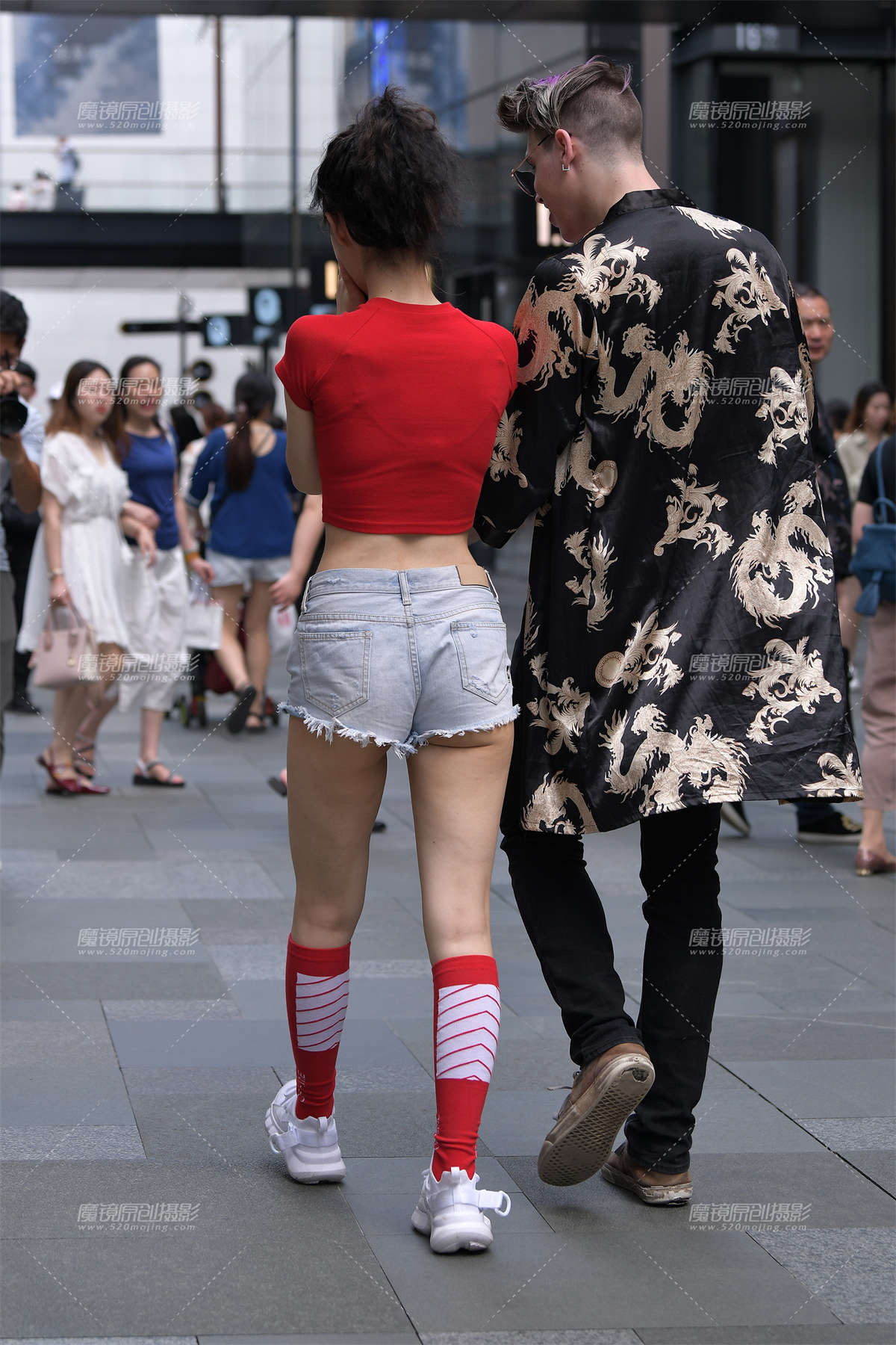 图片[2]-【视觉冲击赛贴】性感小蛮腰，小月牙，美眉-日更街拍