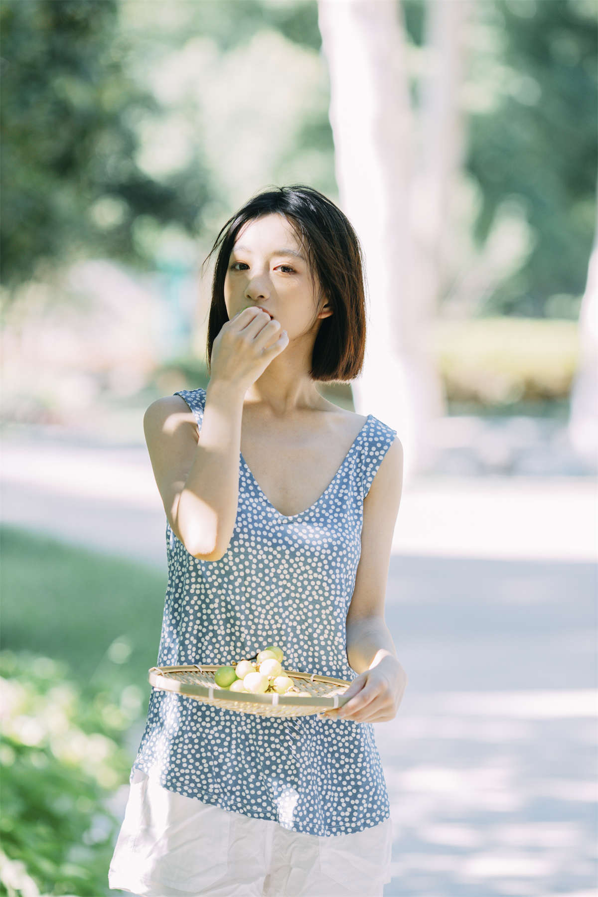 YITUYU艺图语 2022.09.03 明亮的夏日 钰儿-日更街拍
