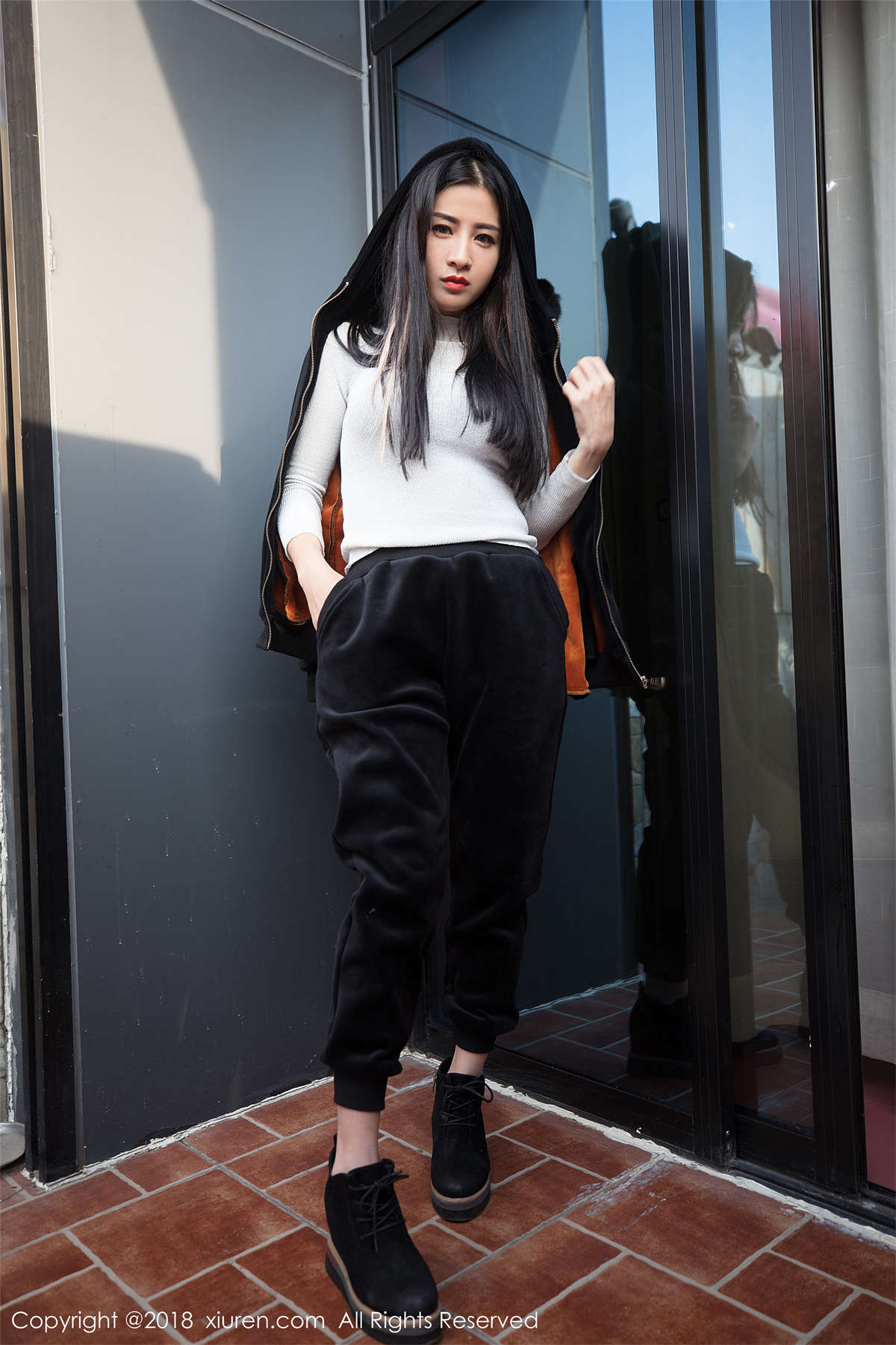 图片[2]-Xiuren秀人网 2018.02.28 NO.943 以瑟-日更街拍