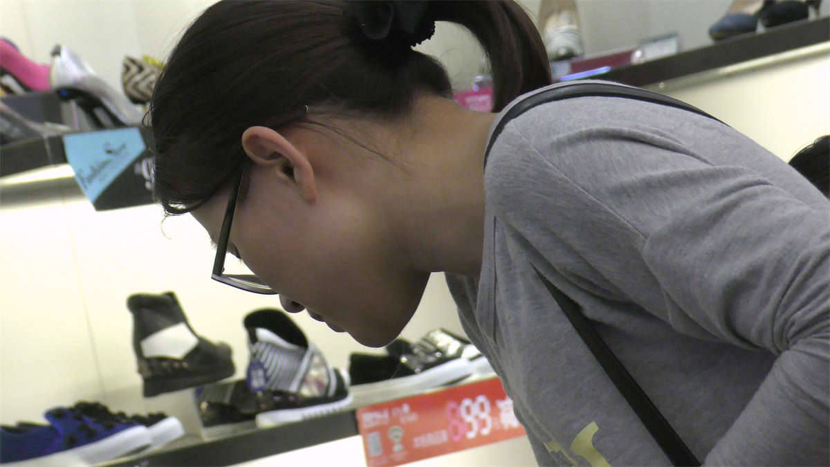 图片[2]-清秀的妹子试鞋-日更街拍