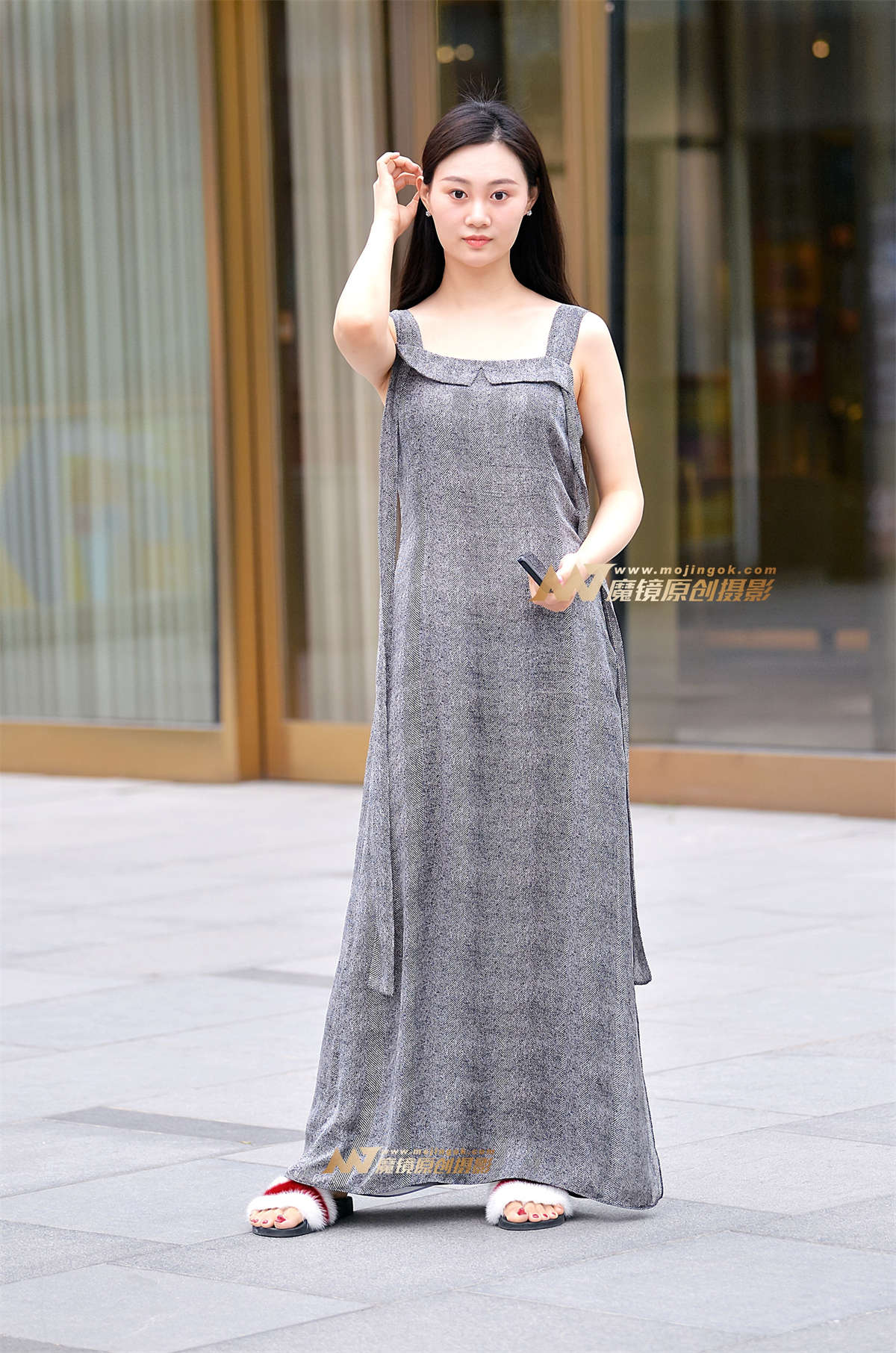 左手倒影赛帖：名模出境优雅气质唯美-日更街拍