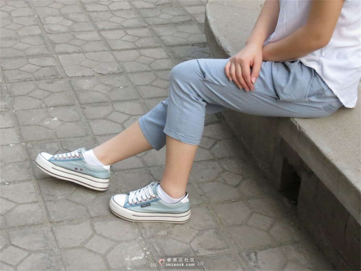MZSOCK-2018 No.250 浅蓝色帆布鞋白棉袜脚【第一季】-日更街拍