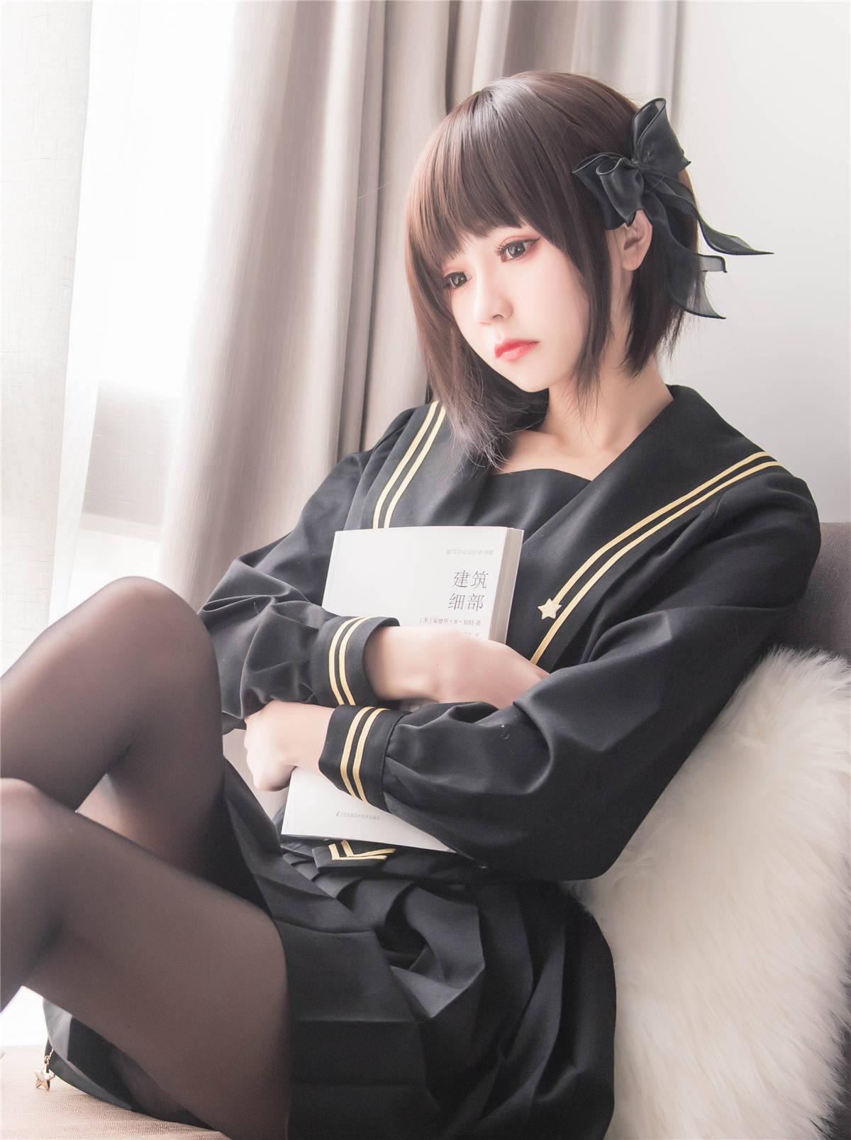图片[2]-动漫Cos博主-你的负卿No.04 窗台制服-日更街拍