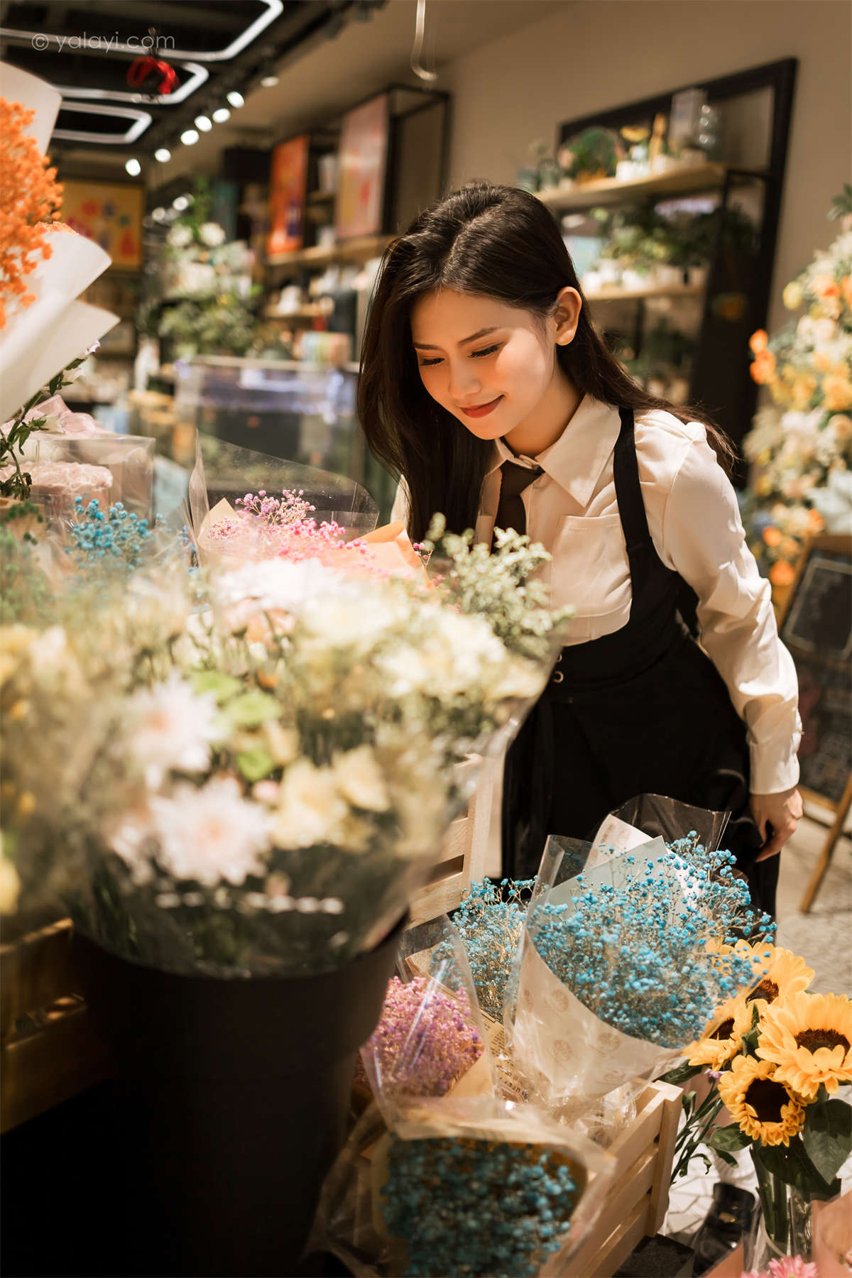 图片[2]-YALAYI雅拉伊2023.09.13 NO.1071 去逛街啦 若婷-日更街拍