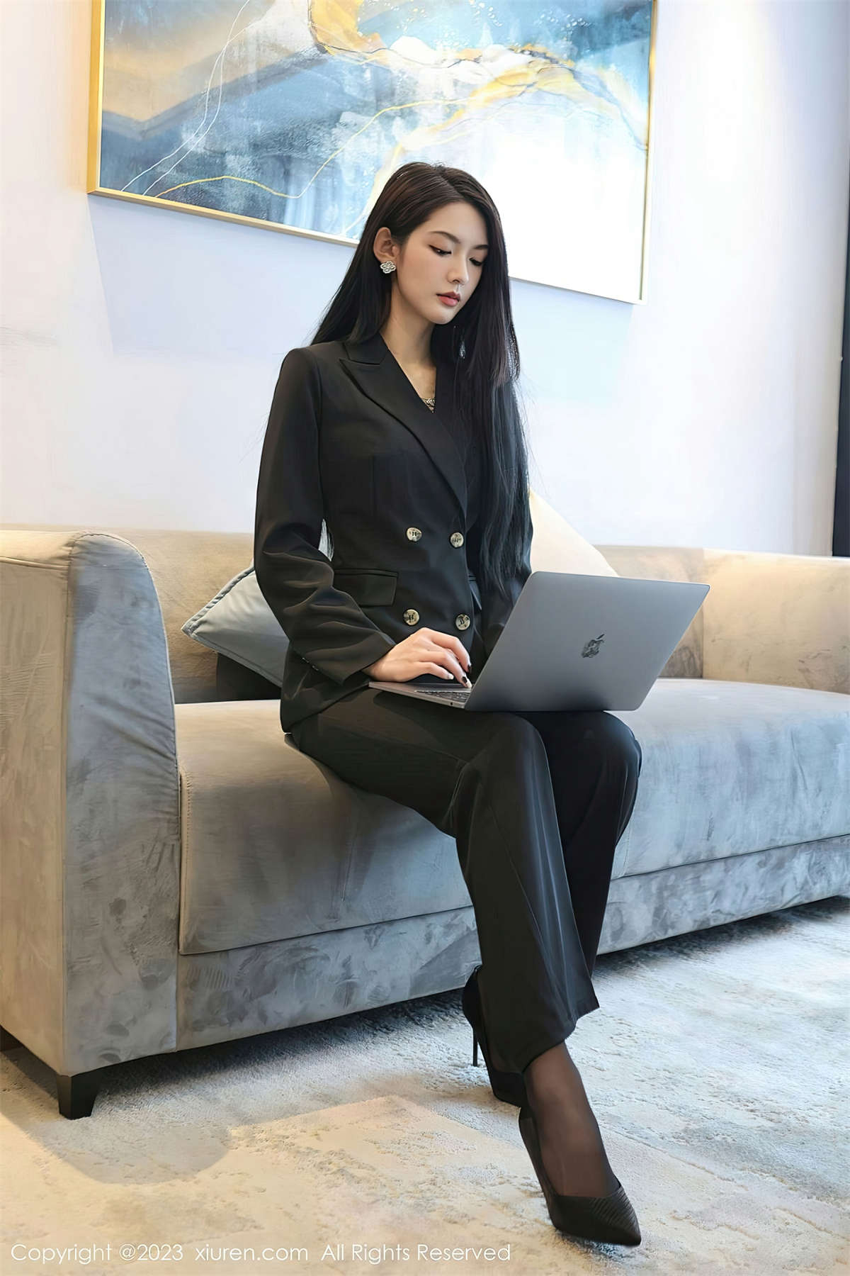 Xiuren秀人网 2023.04.14 No.6576 乔一一-日更街拍