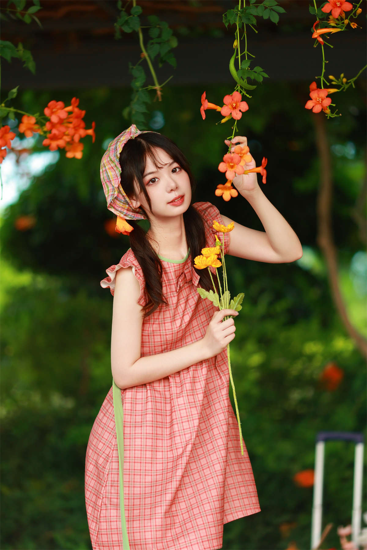 YITUYU艺图语 2023.09.02 花与少女 暮烟色CC-日更街拍