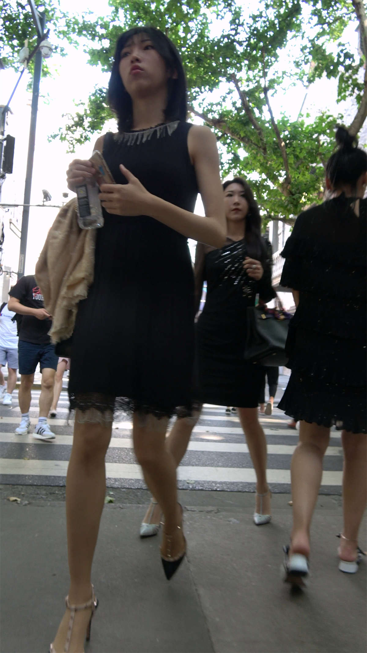 图片[2]-一流气质美女丝袜高跟鞋搭配-日更街拍