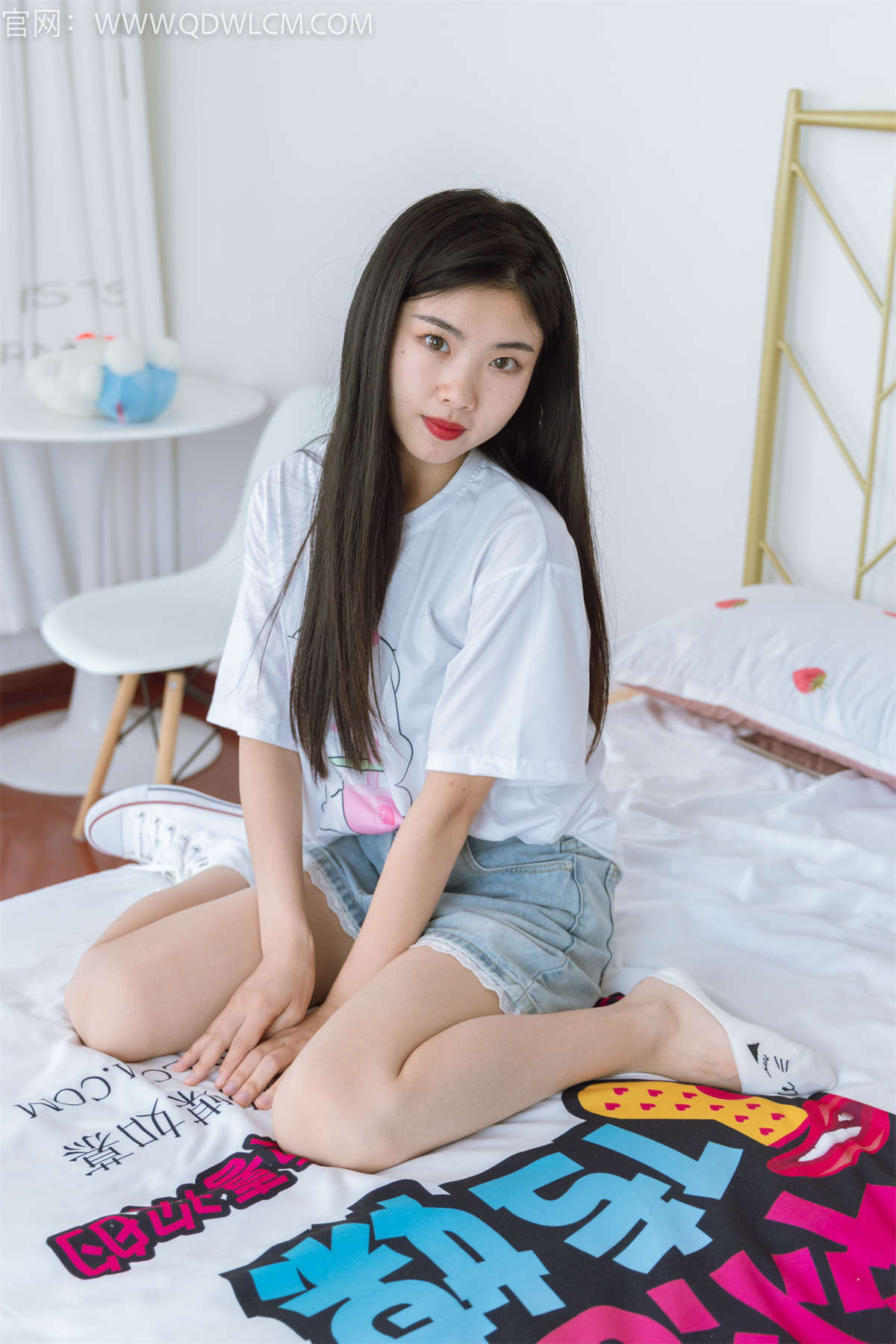 图片[2]-物恋传媒 NO.1310 米米-晚夜微雨-日更街拍