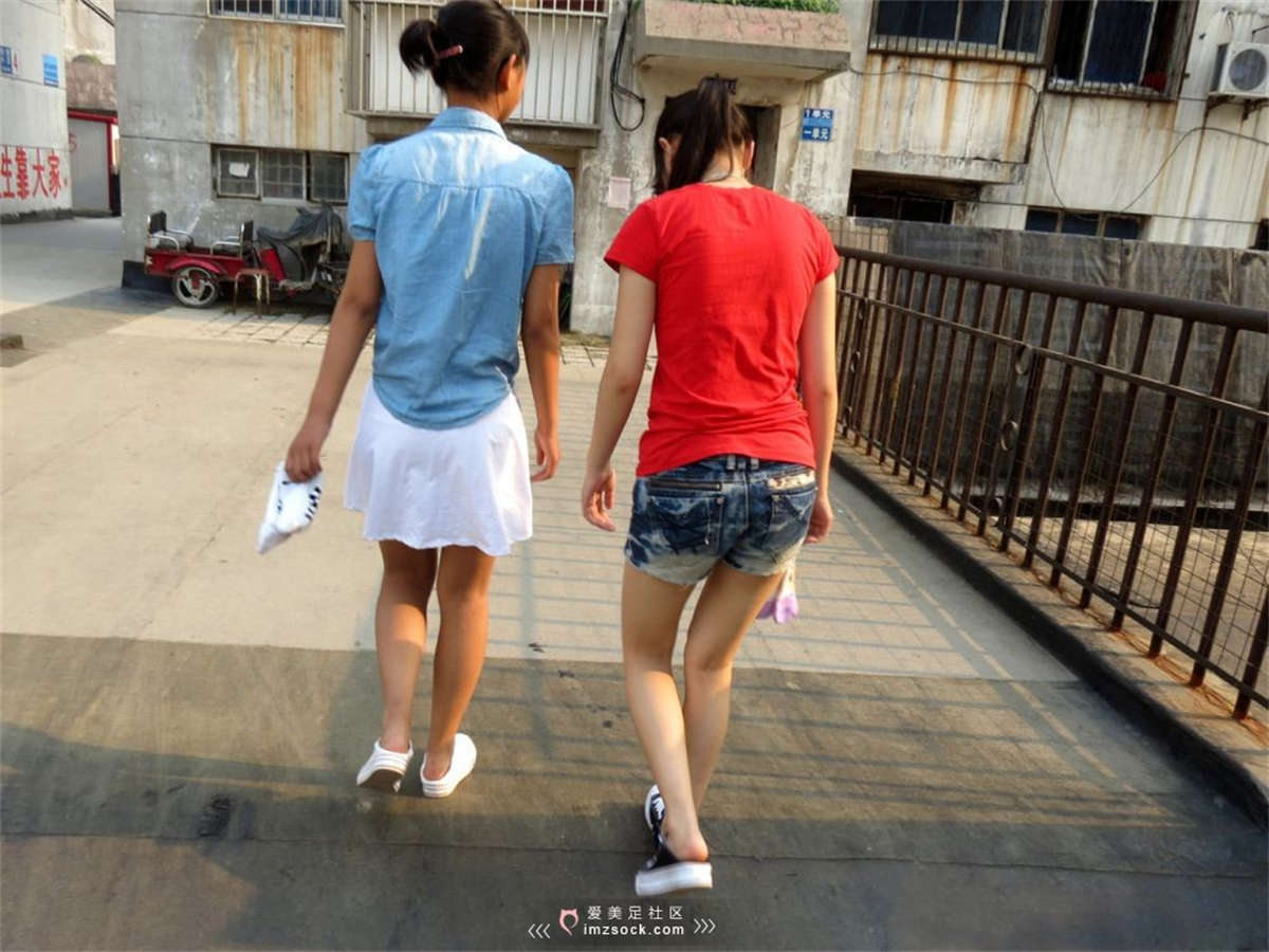 图片[2]-MZSOCK-2018 No.254 黑白帆布鞋两双棉袜脚 【第二季】-日更街拍