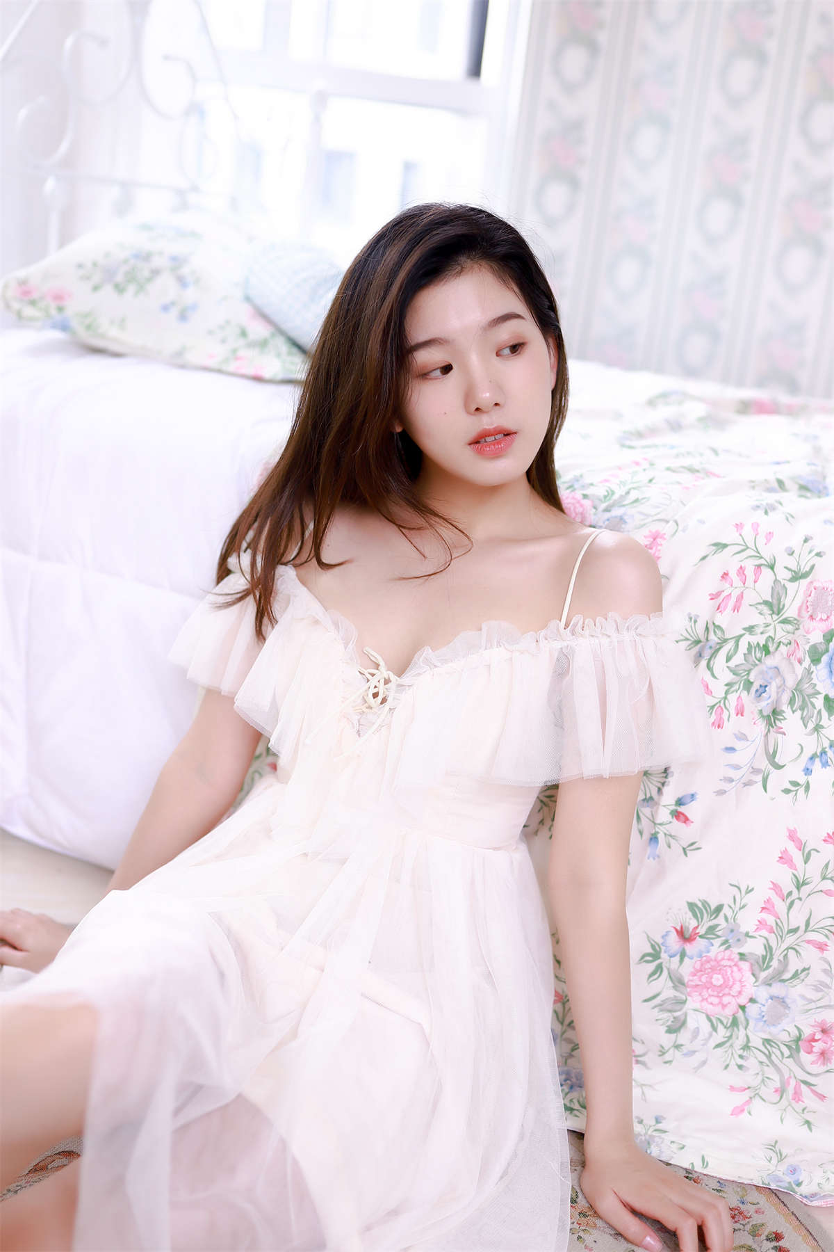 YITUYU艺图语 2022.08.29 小美好 炸面比目鱼-日更街拍