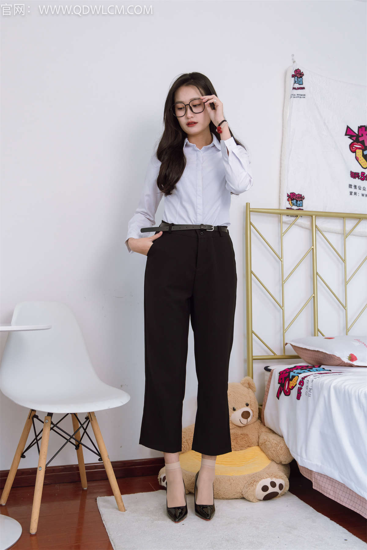 物恋传媒 NO.1351 小敏-失眠的夜-日更街拍