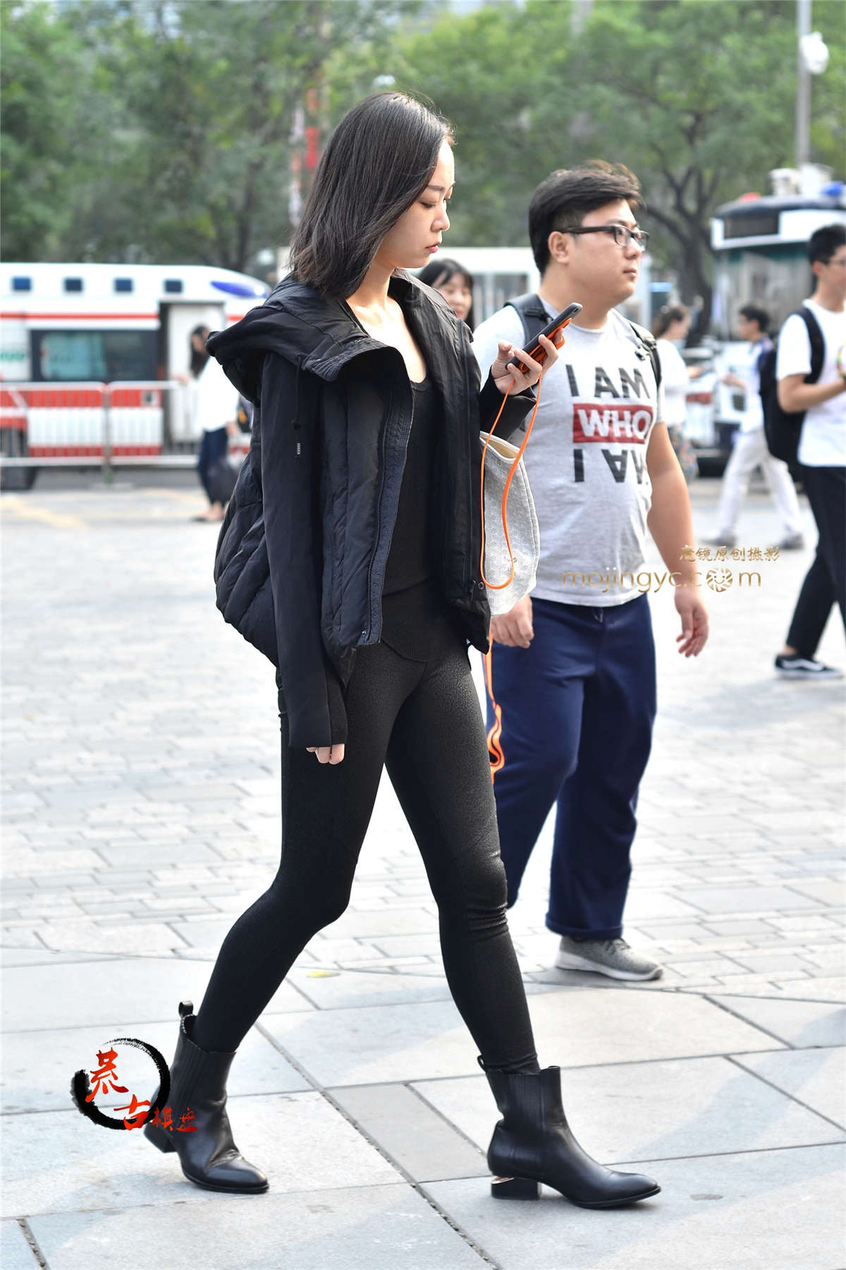 图片[2]-11-16 黑色紧身裤-日更街拍