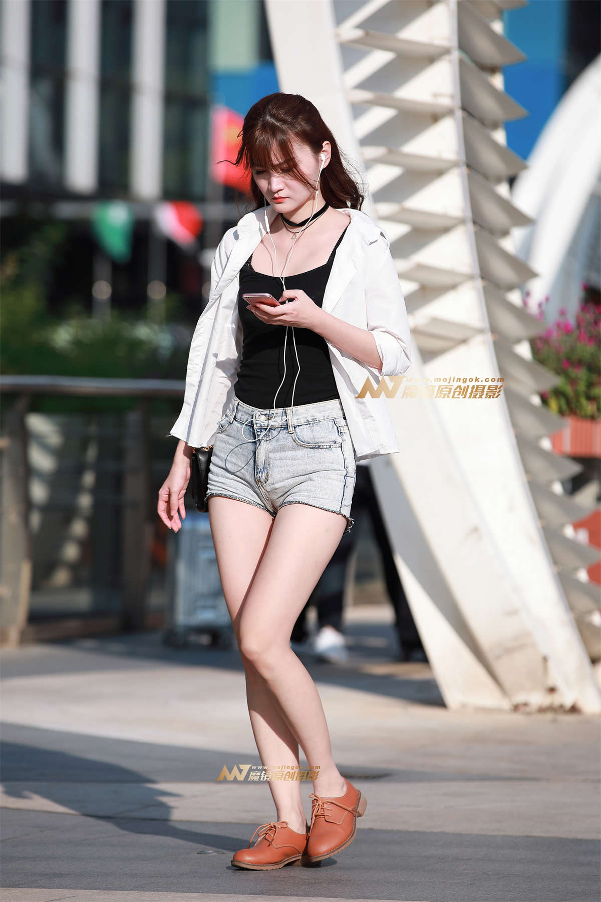 热裤，裸腿-日更街拍