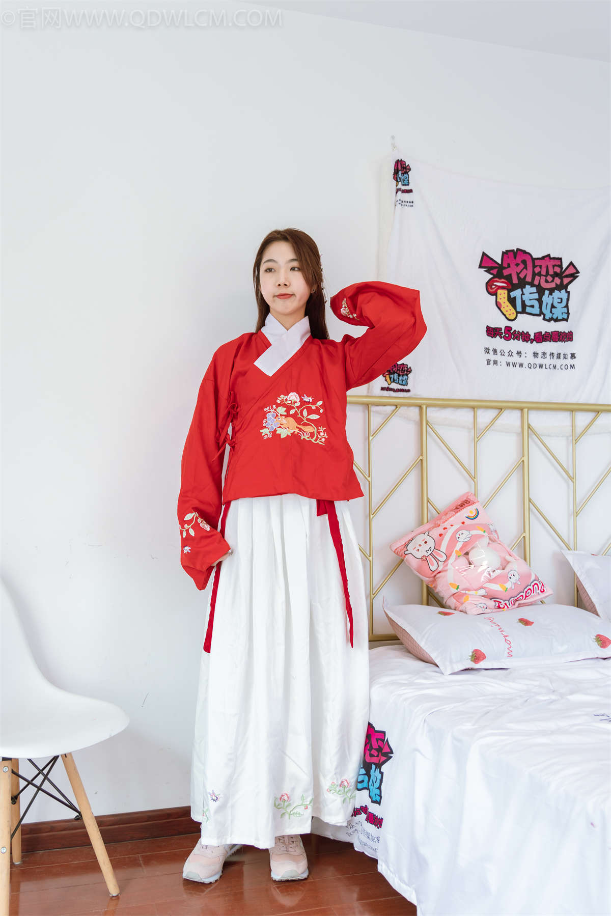 图片[2]-物恋传媒 NO.1063 心心-红红火火-日更街拍