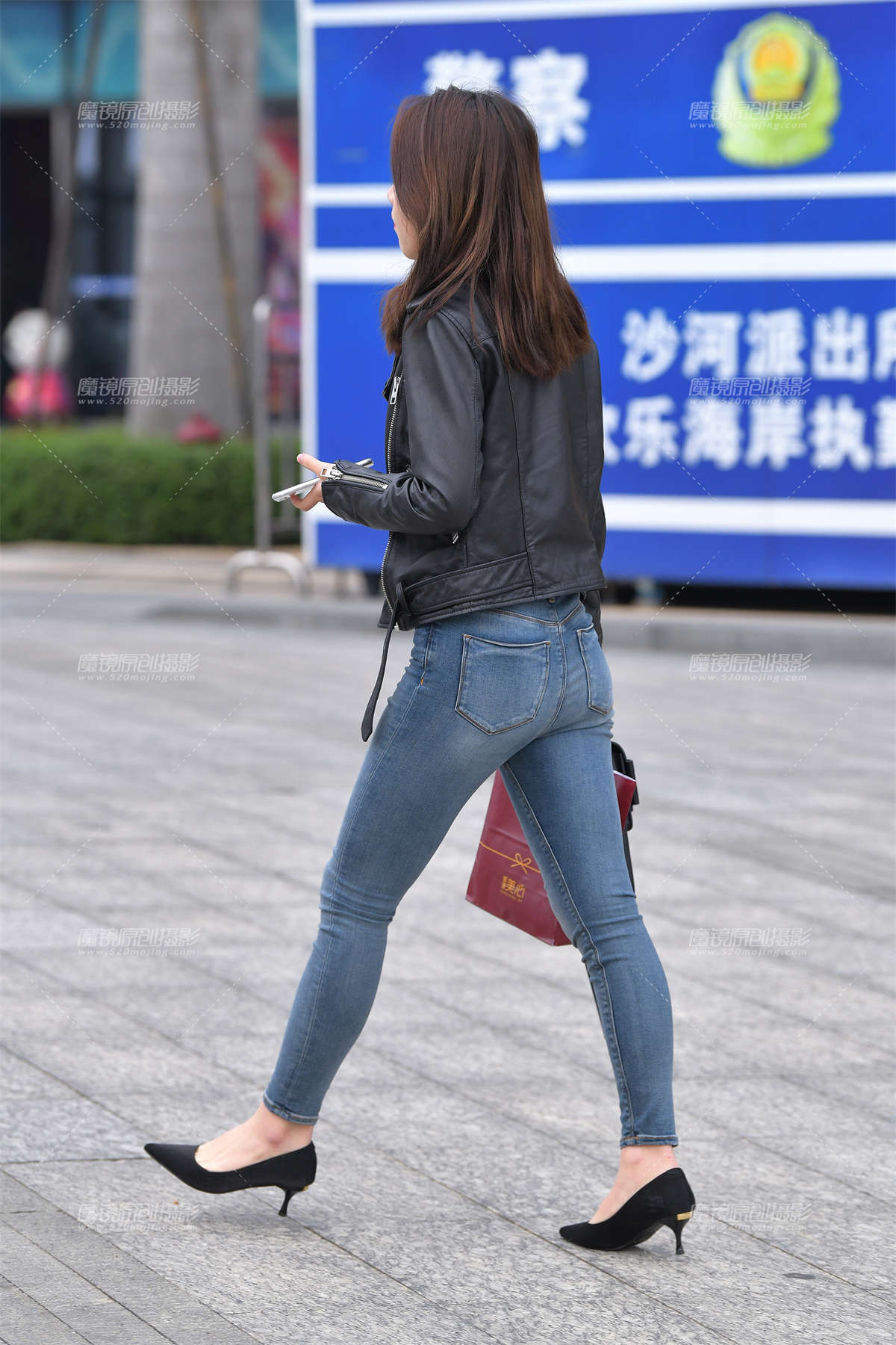 图片[2]-清秀的紧牛高跟美眉-日更街拍