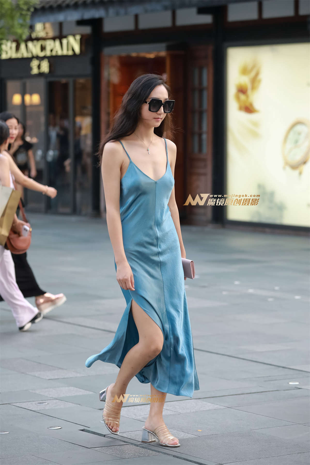 【凯恩赛帖】高冷范儿女神-日更街拍