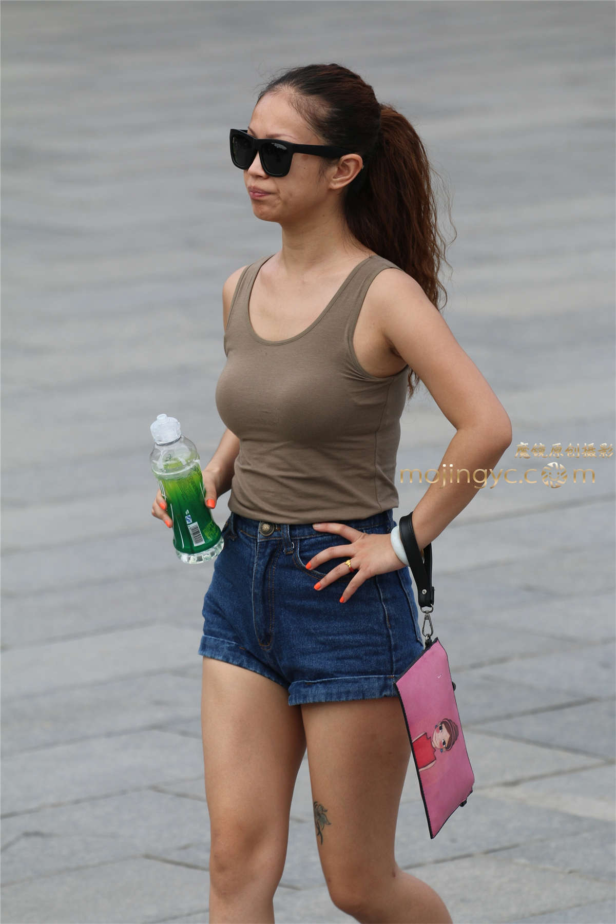 图片[2]-身材姣好，皮肤黝黑[18P]-日更街拍