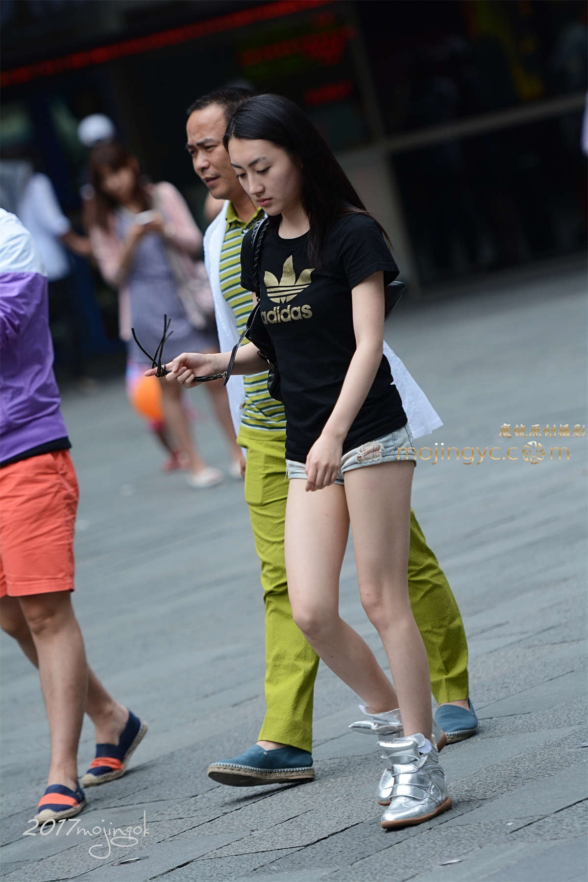 咔喳2017.03.28街拍323（10p)-日更街拍