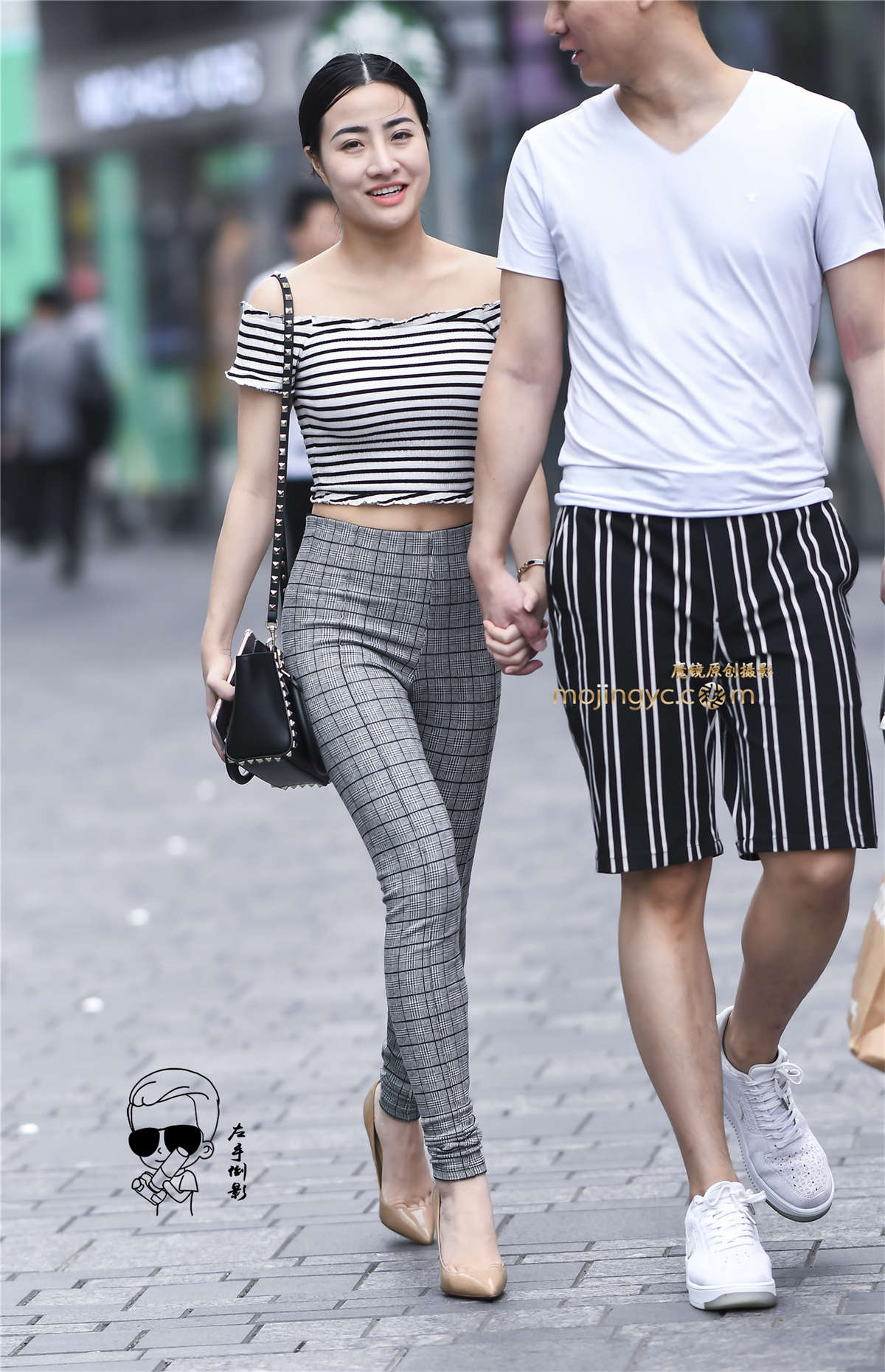 浑圆的美臀更显身材的魔鬼-日更街拍