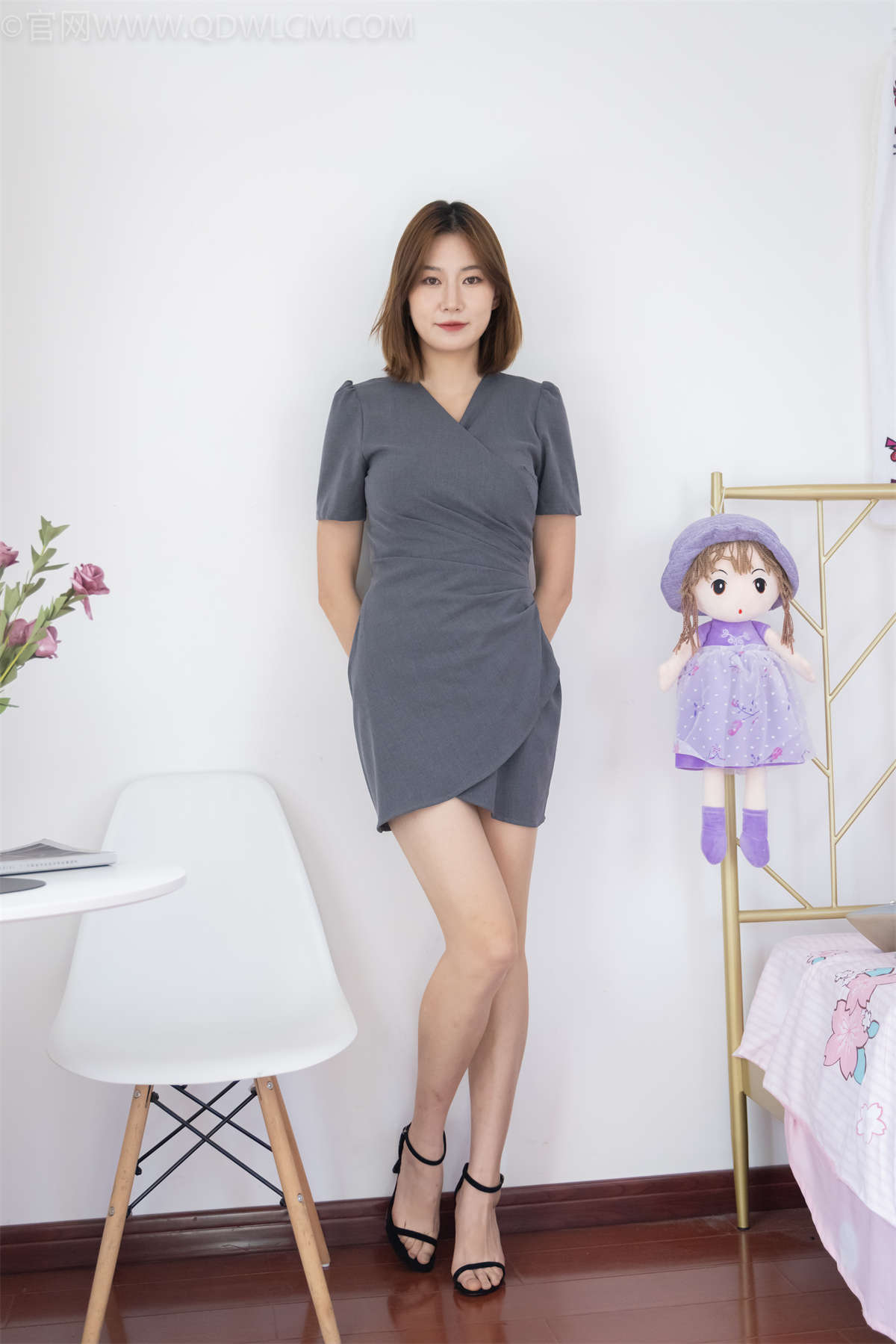 物恋传媒 NO.1067 秋秋-秋风舞-日更街拍