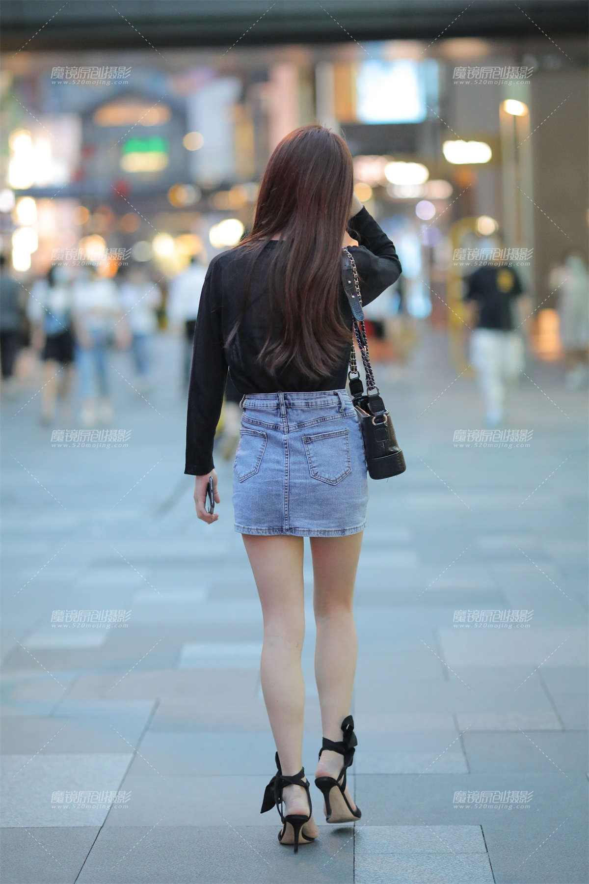 图片[2]-短裙小美女-日更街拍