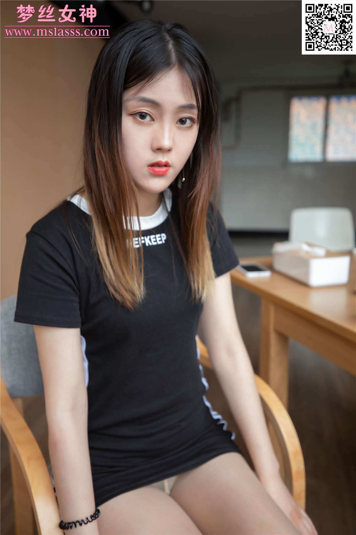 图片[2]-2020.02.28 素梦 阁楼的丝袜-日更街拍