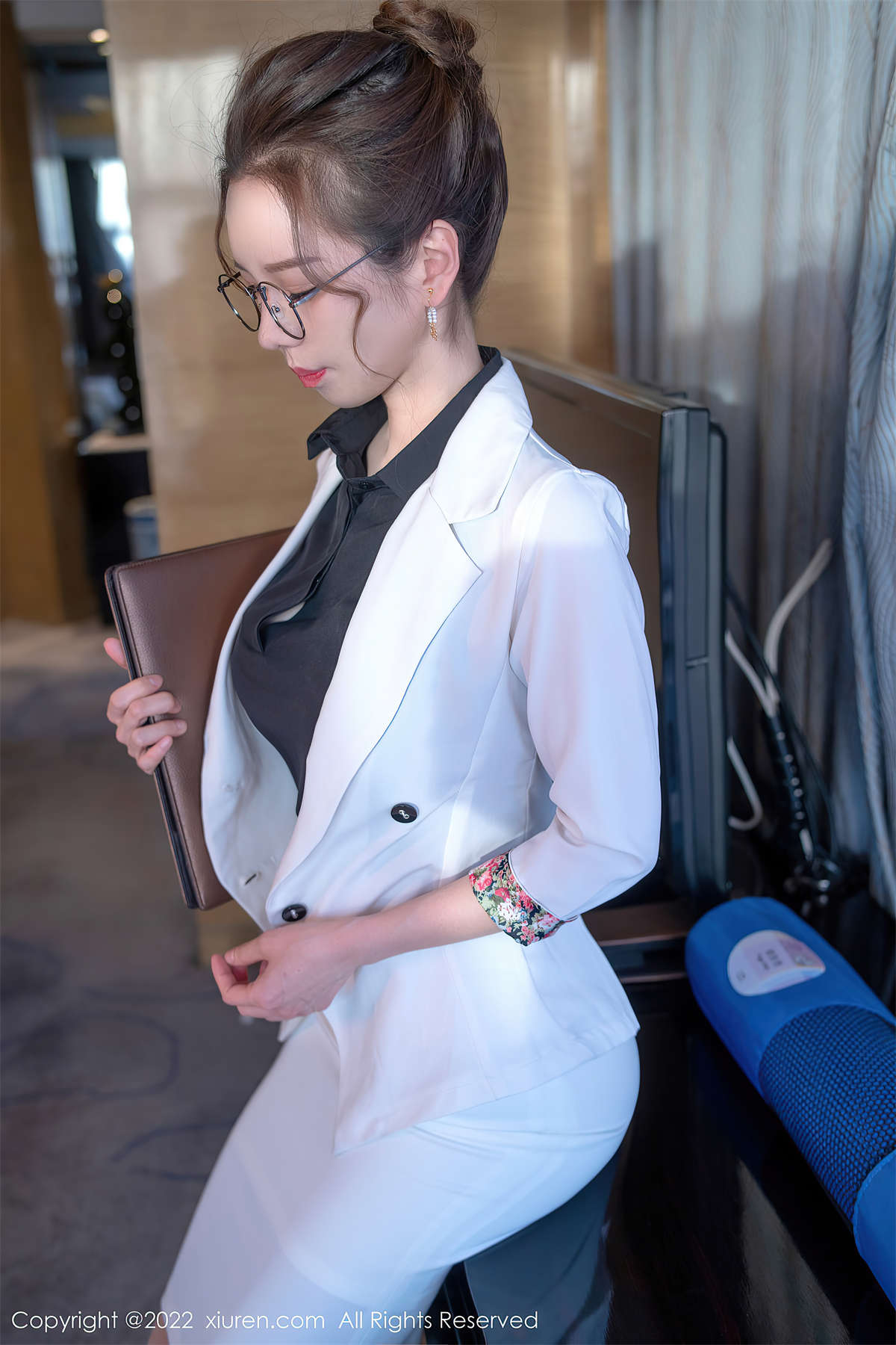 Xiuren秀人网 2022.04.25 NO.4917 大美媚京-日更街拍