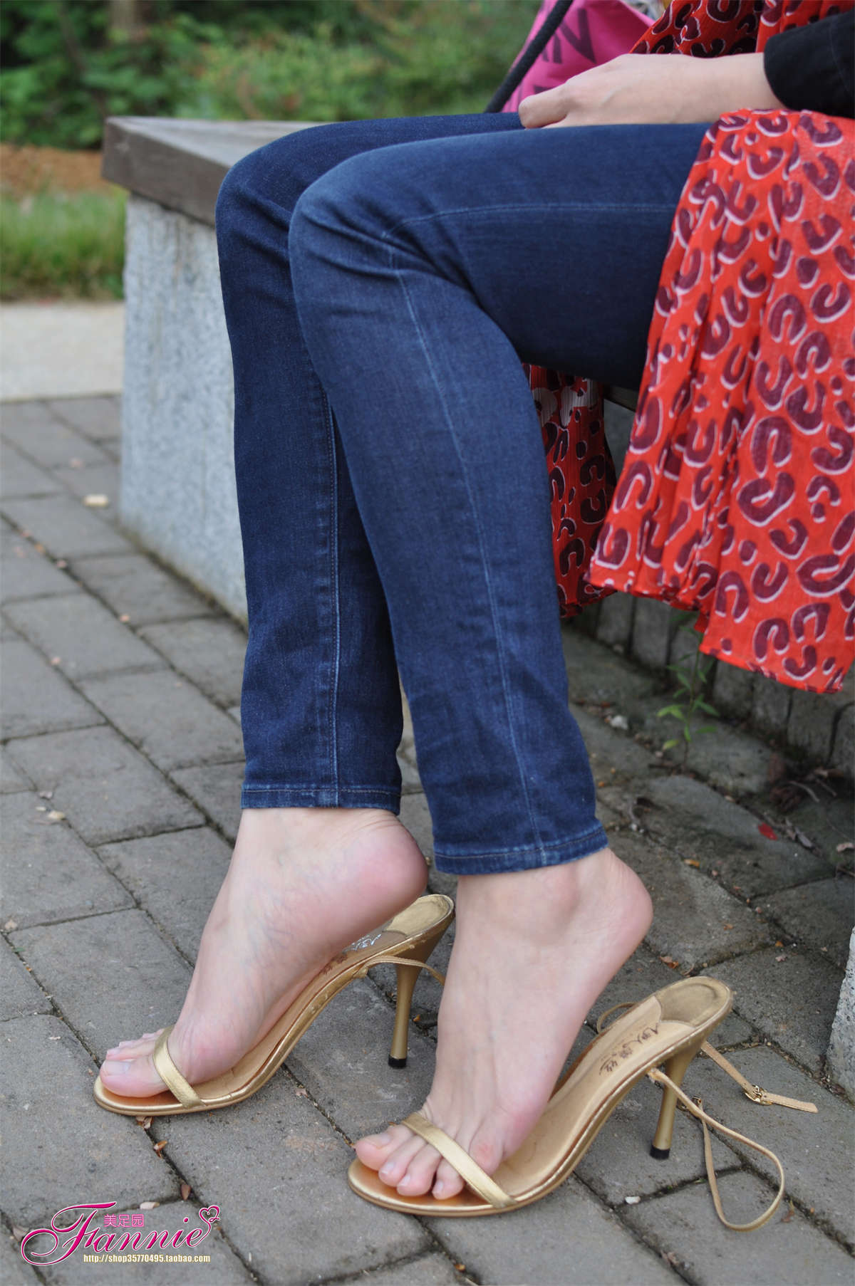 图片[2]-Fannie芬妮美足园NO.416 心绪盈秋（裸足高跟3）-日更街拍
