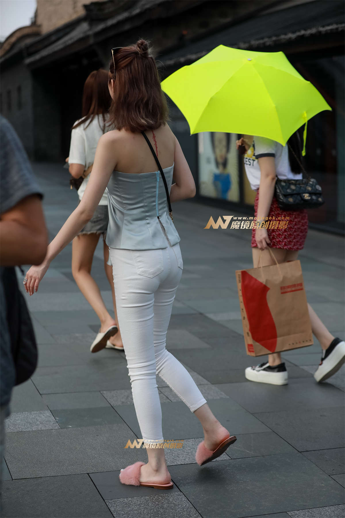 图片[2]-【凯恩赛帖】娇艳迷人好身材-日更街拍