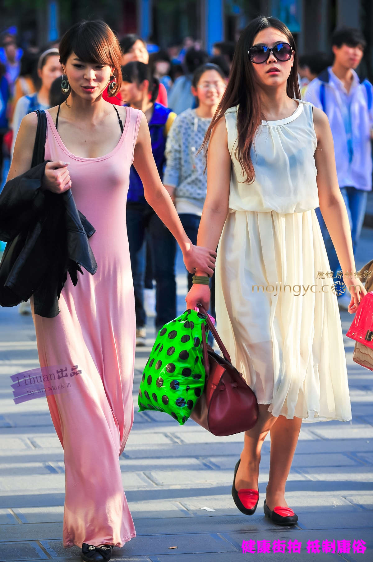 李欢原创-女神现，今夜无人入眠（16P）-日更街拍