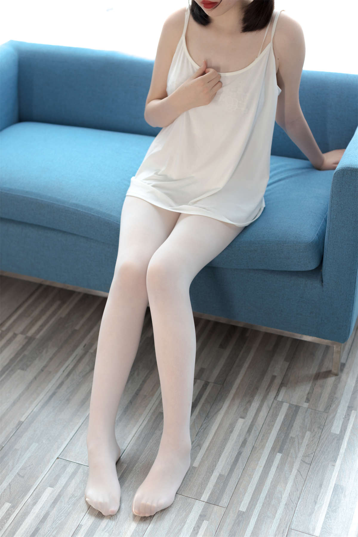 少女秩序 VOL.017 丝滑的感觉-日更街拍
